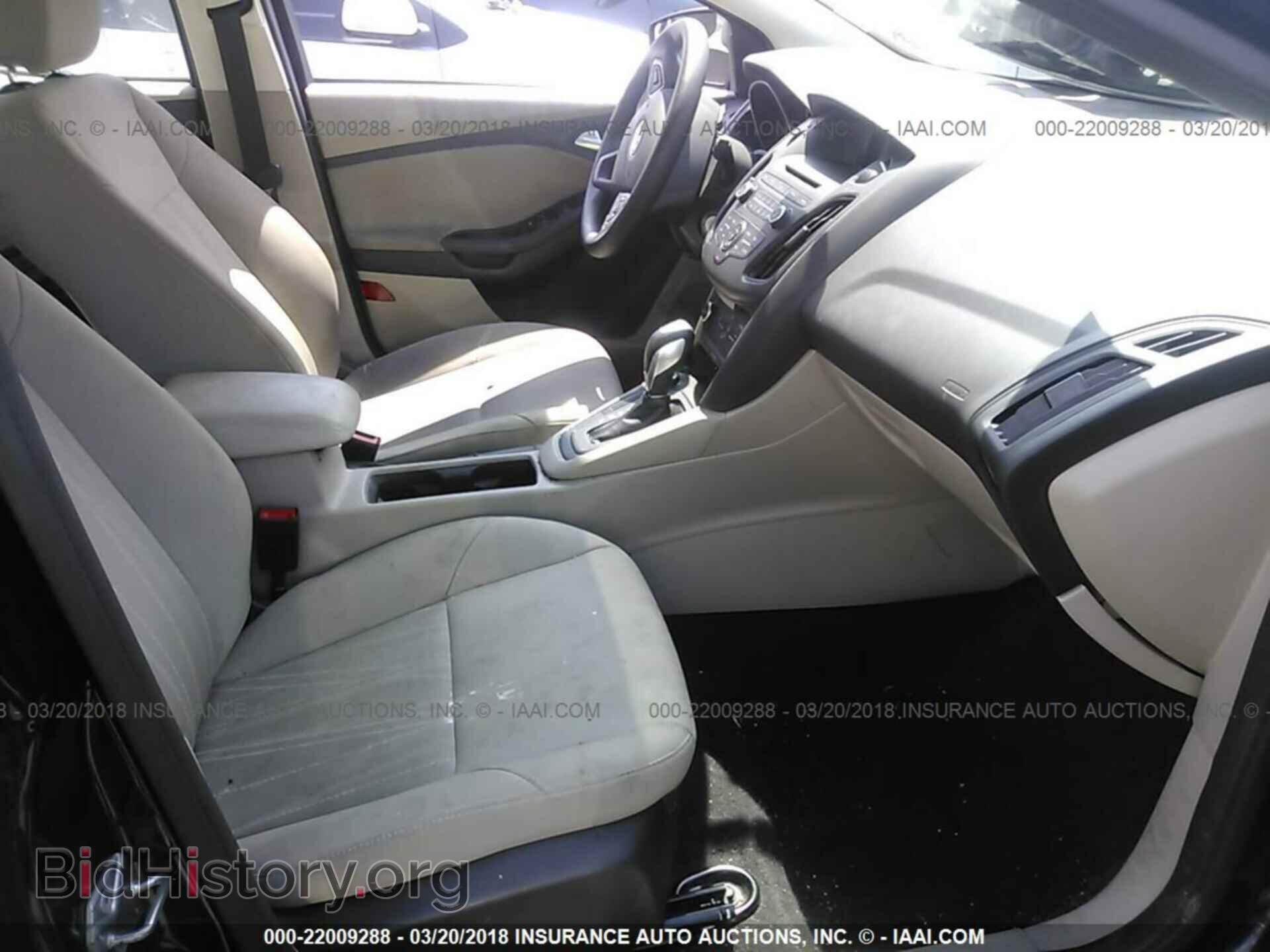 2016 Ford Focus - VIN: 1FADP3F23GL274184 - Фото 5