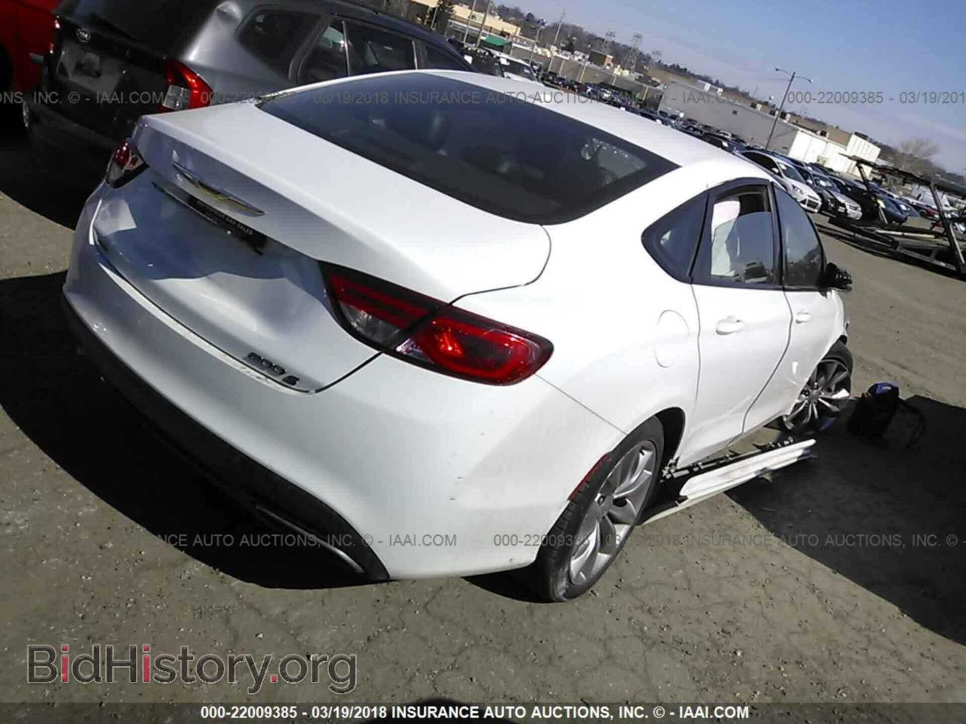 2015 Chrysler 200 - VIN: 1C3CCCBB8FN584846 - Photo 4