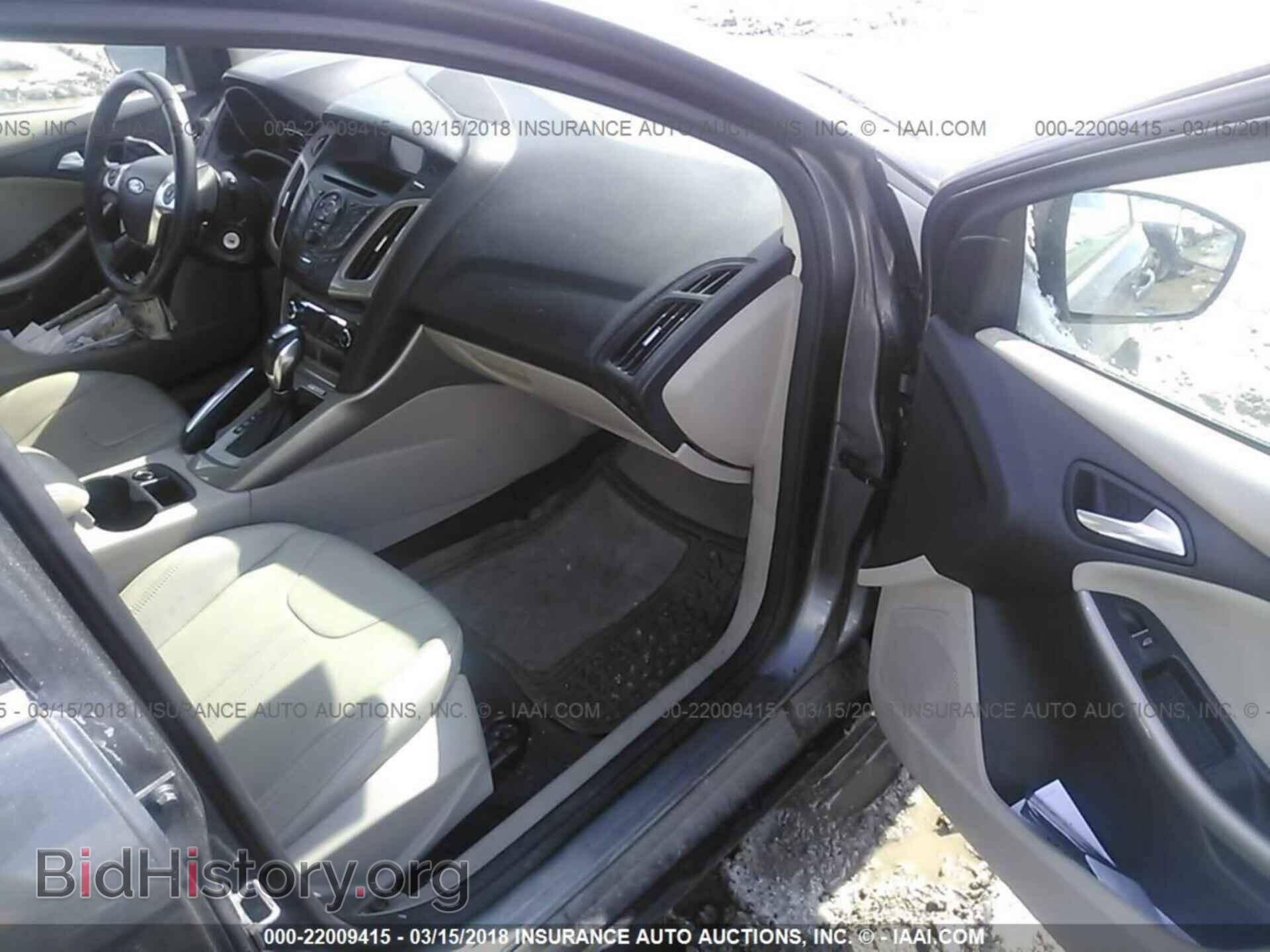 2012 Ford Focus - VIN: 1FAHP3M2XCL180088 - Фото 5
