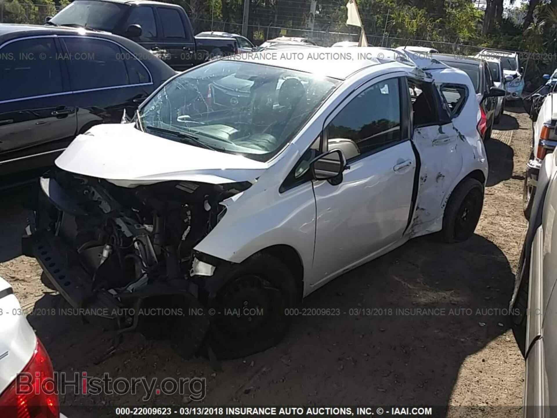 2016 Nissan Versa note - VIN: 3N1CE2CP2GL356064 - Photo 2