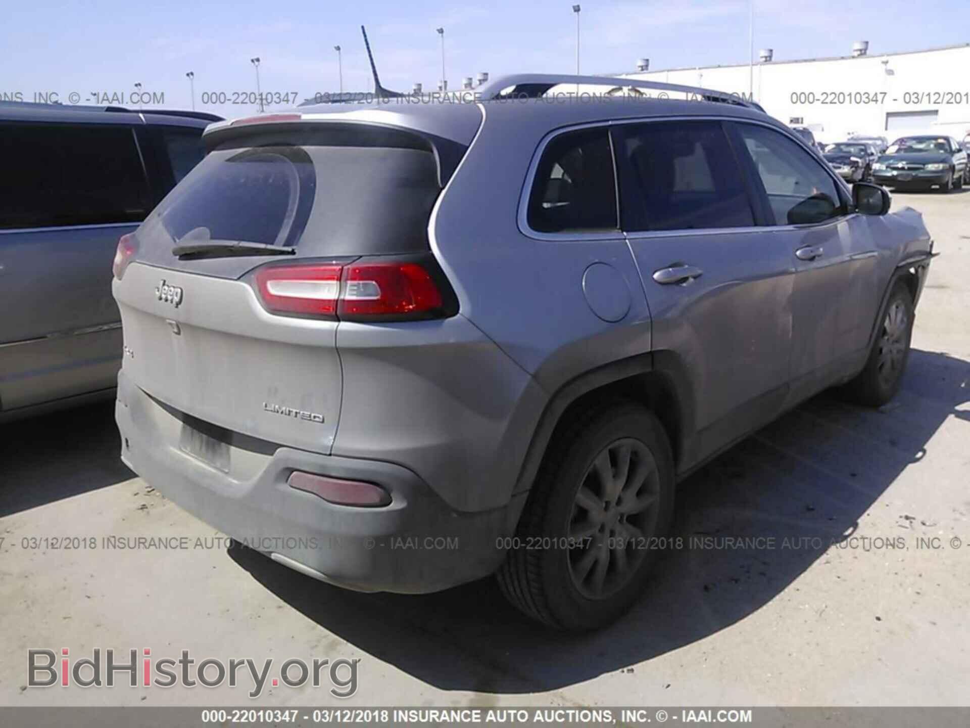2017 Jeep Cherokee - VIN: 1C4PJMDBXHW519161 - Photo 4