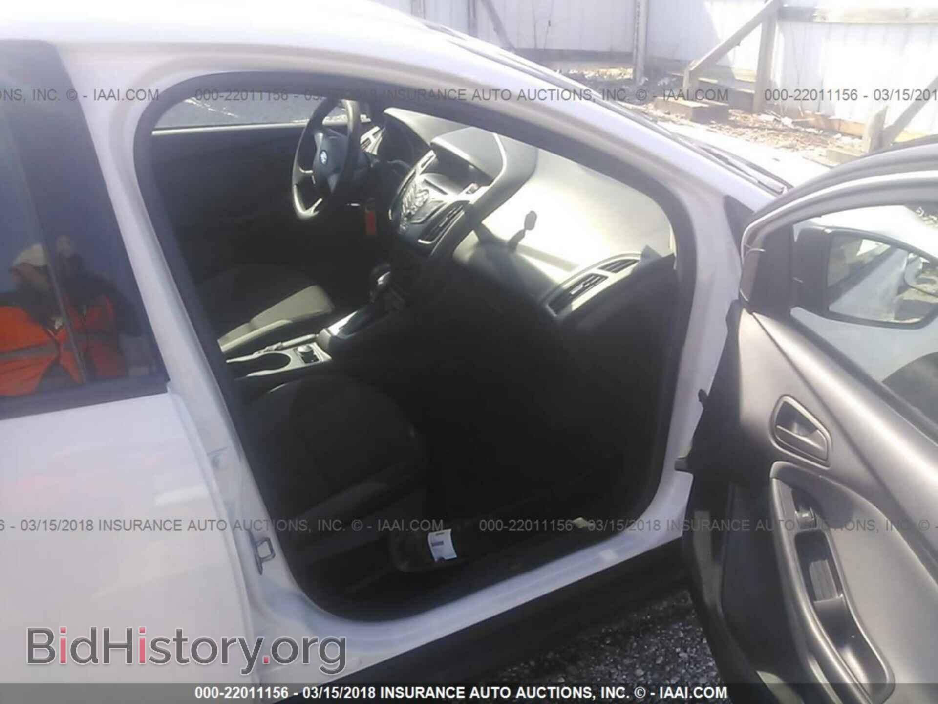 2014 Ford Focus - VIN: 1FADP3E22EL330713 - Photo 5