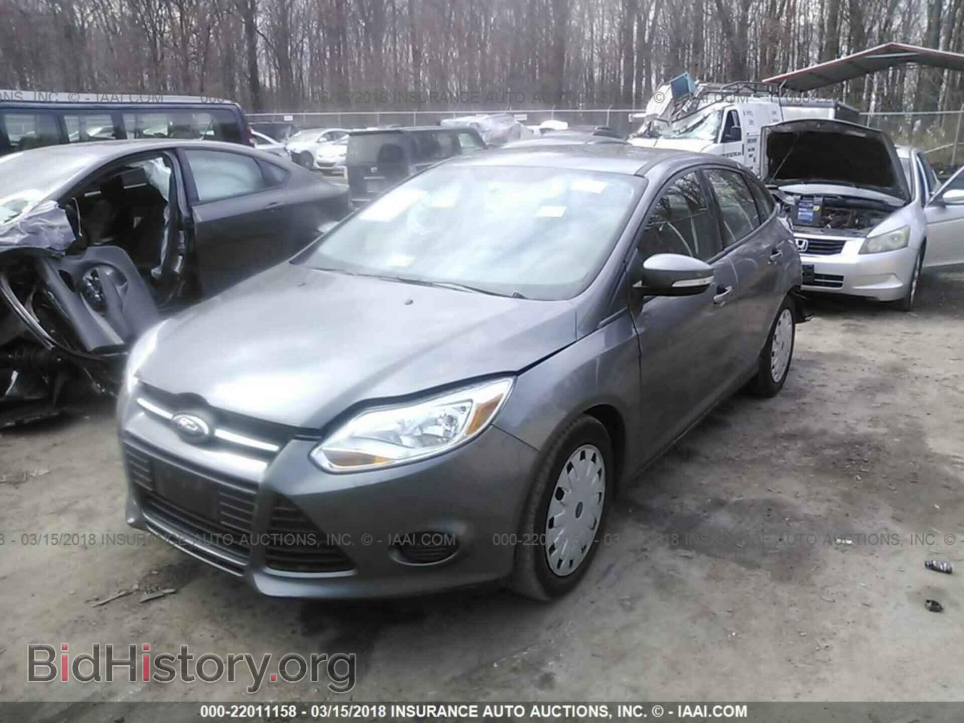 2013 Ford Focus - VIN: 1FADP3F23DL250978 - Photo 2