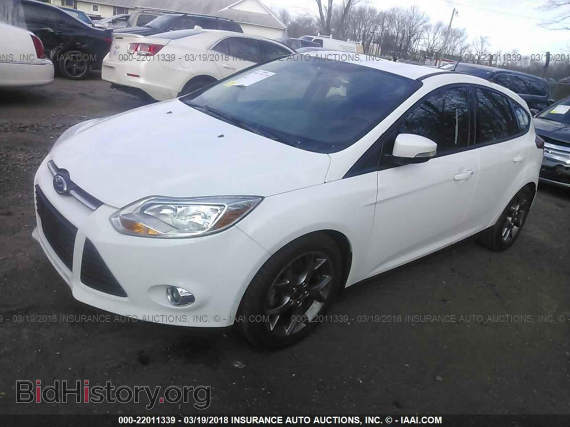 2014 Ford Focus - VIN: 1FADP3K22EL292372 - Фото 2