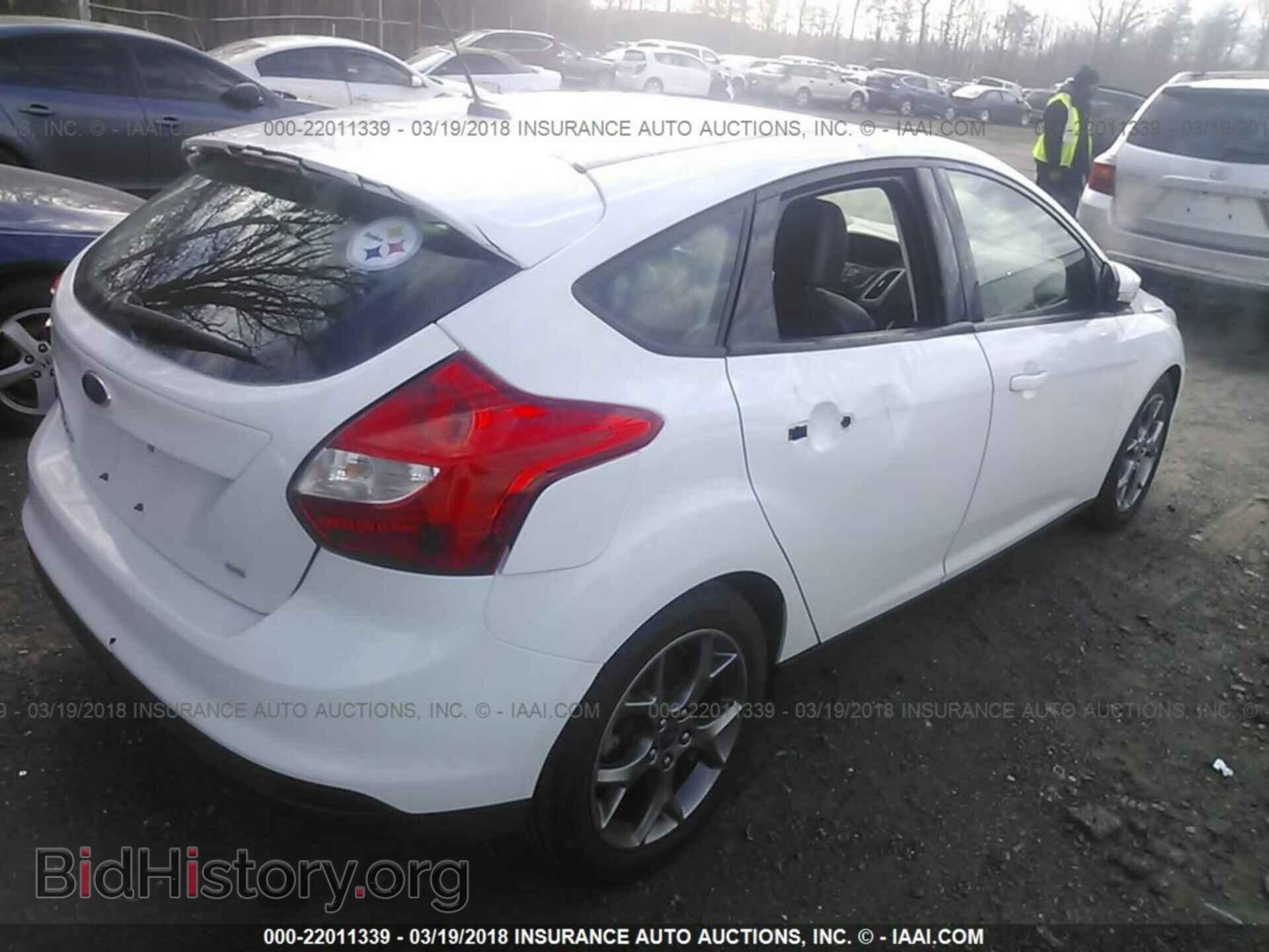 2014 Ford Focus - VIN: 1FADP3K22EL292372 - Фото 4