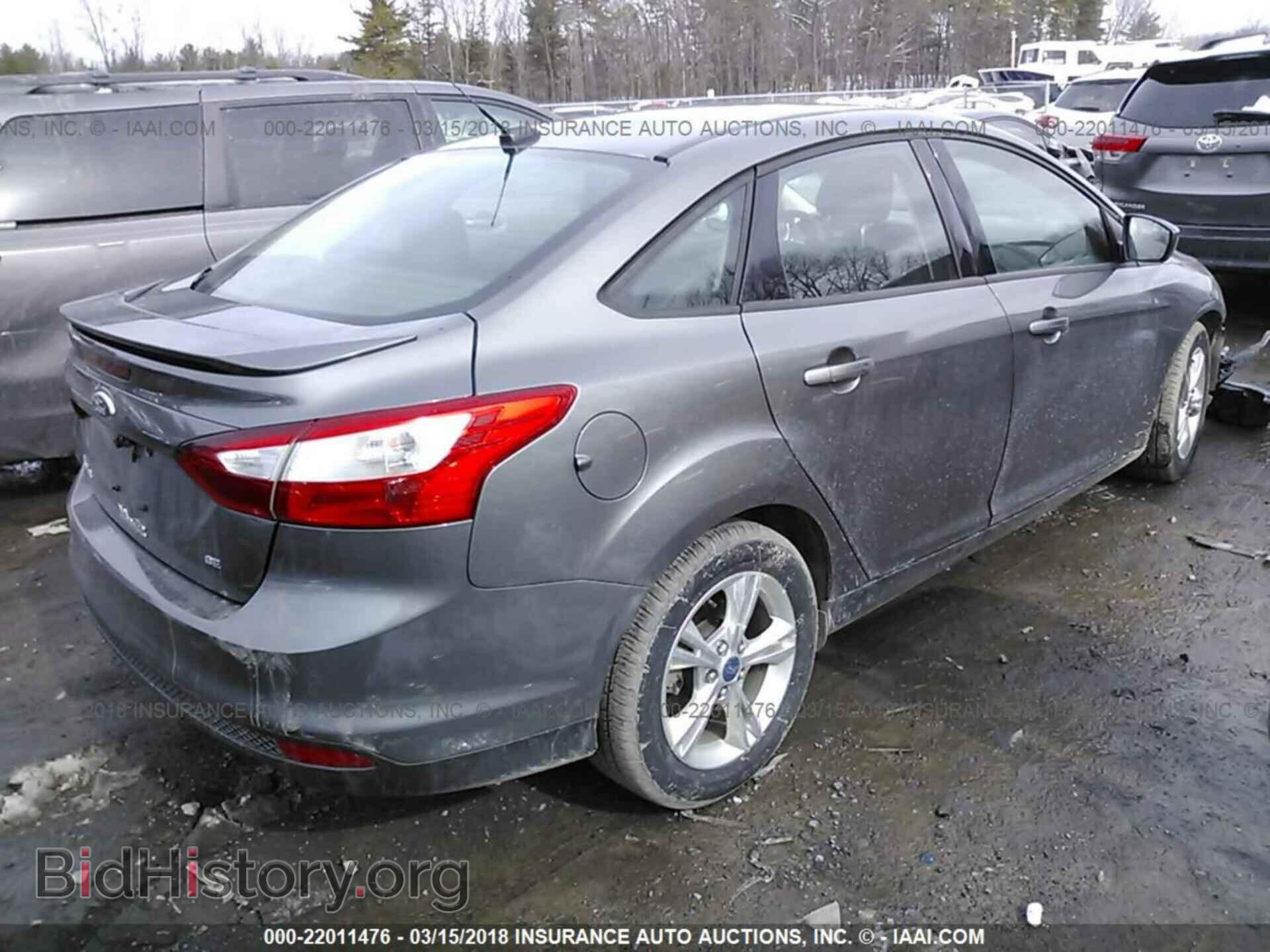 2012 Ford Focus - VIN: 1FAHP3F27CL206062 - Photo 4
