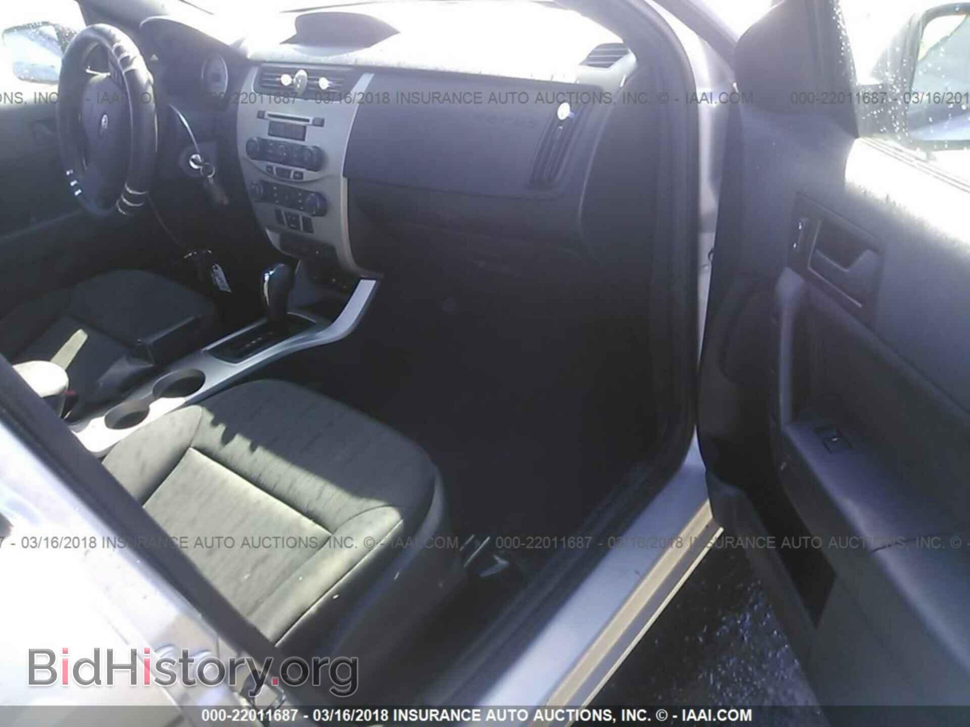 2011 Ford Focus - VIN: 1FAHP3FN2BW115689 - Фото 5
