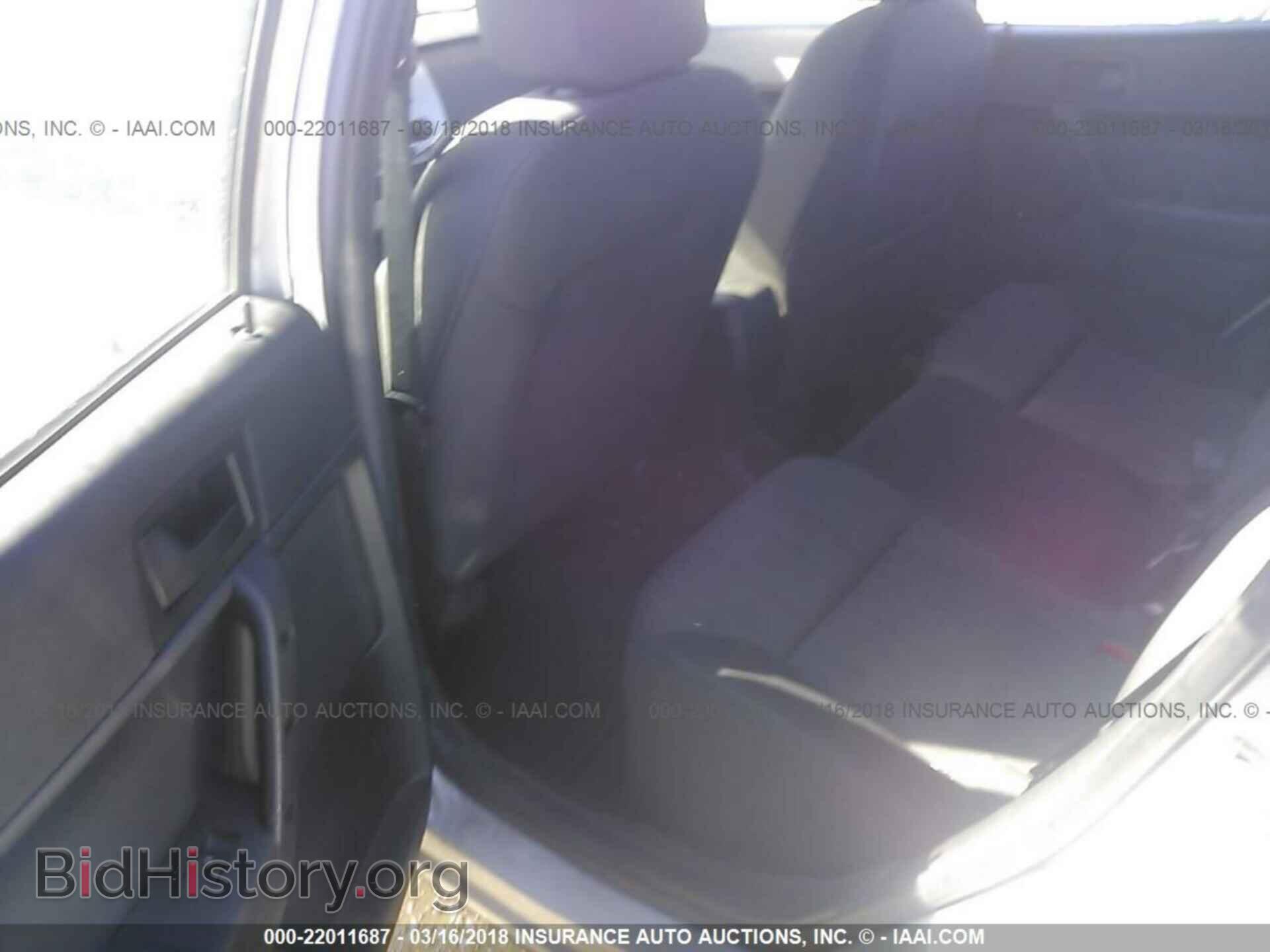 2011 Ford Focus - VIN: 1FAHP3FN2BW115689 - Фото 8
