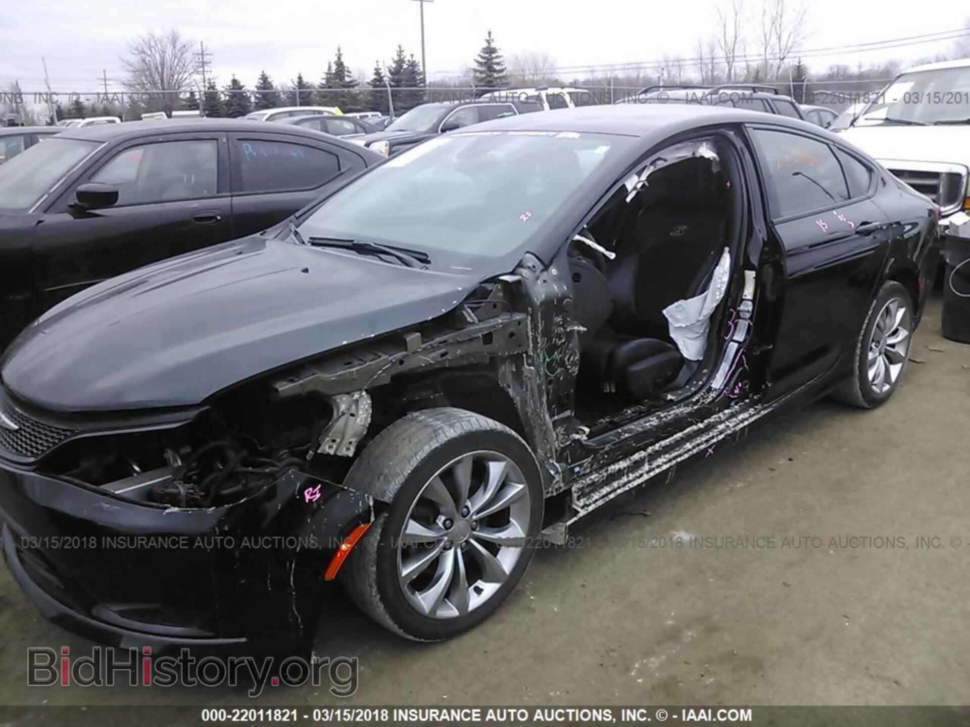 2015 Chrysler 200 - VIN: 1C3CCCBB6FN729334 - Фото 2