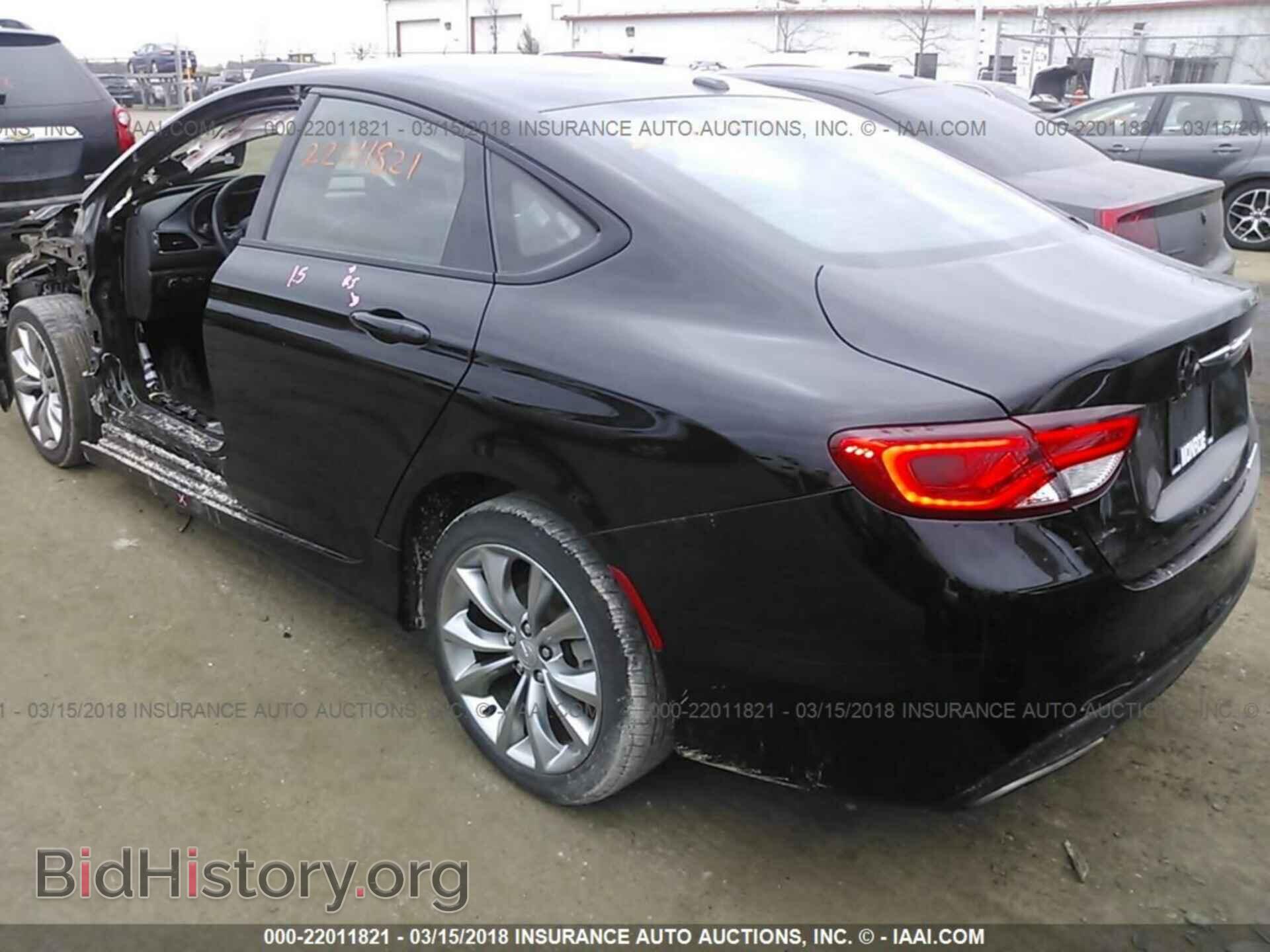 2015 Chrysler 200 - VIN: 1C3CCCBB6FN729334 - Фото 3