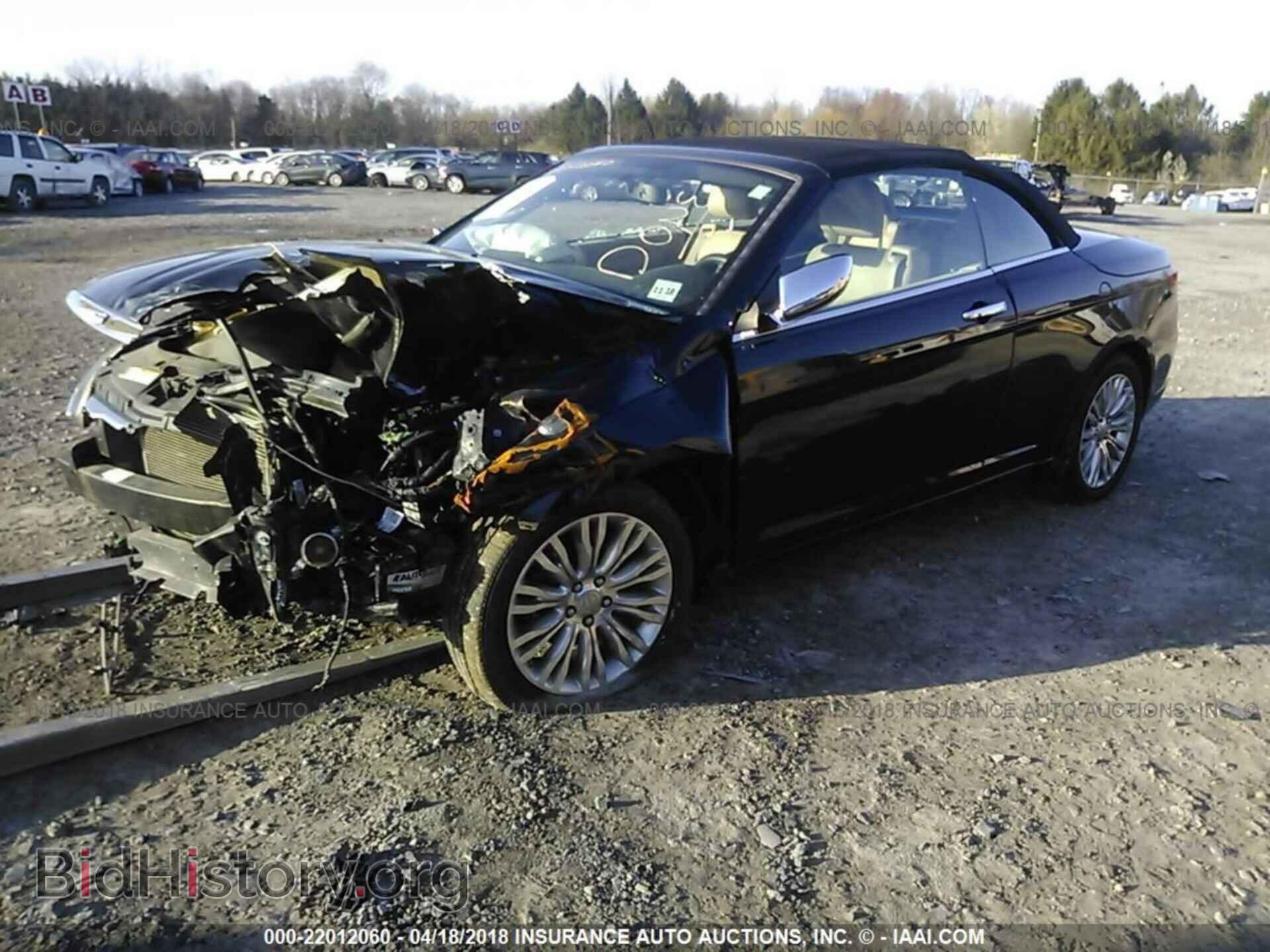 2013 Chrysler 200 - VIN: 1C3BCBFG7DN674174 - Photo 2