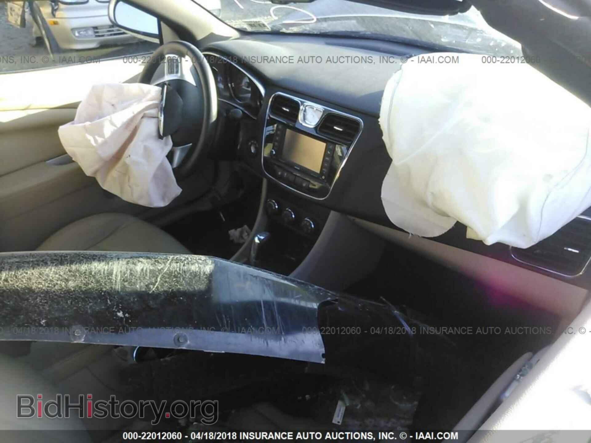 2013 Chrysler 200 - VIN: 1C3BCBFG7DN674174 - Photo 5