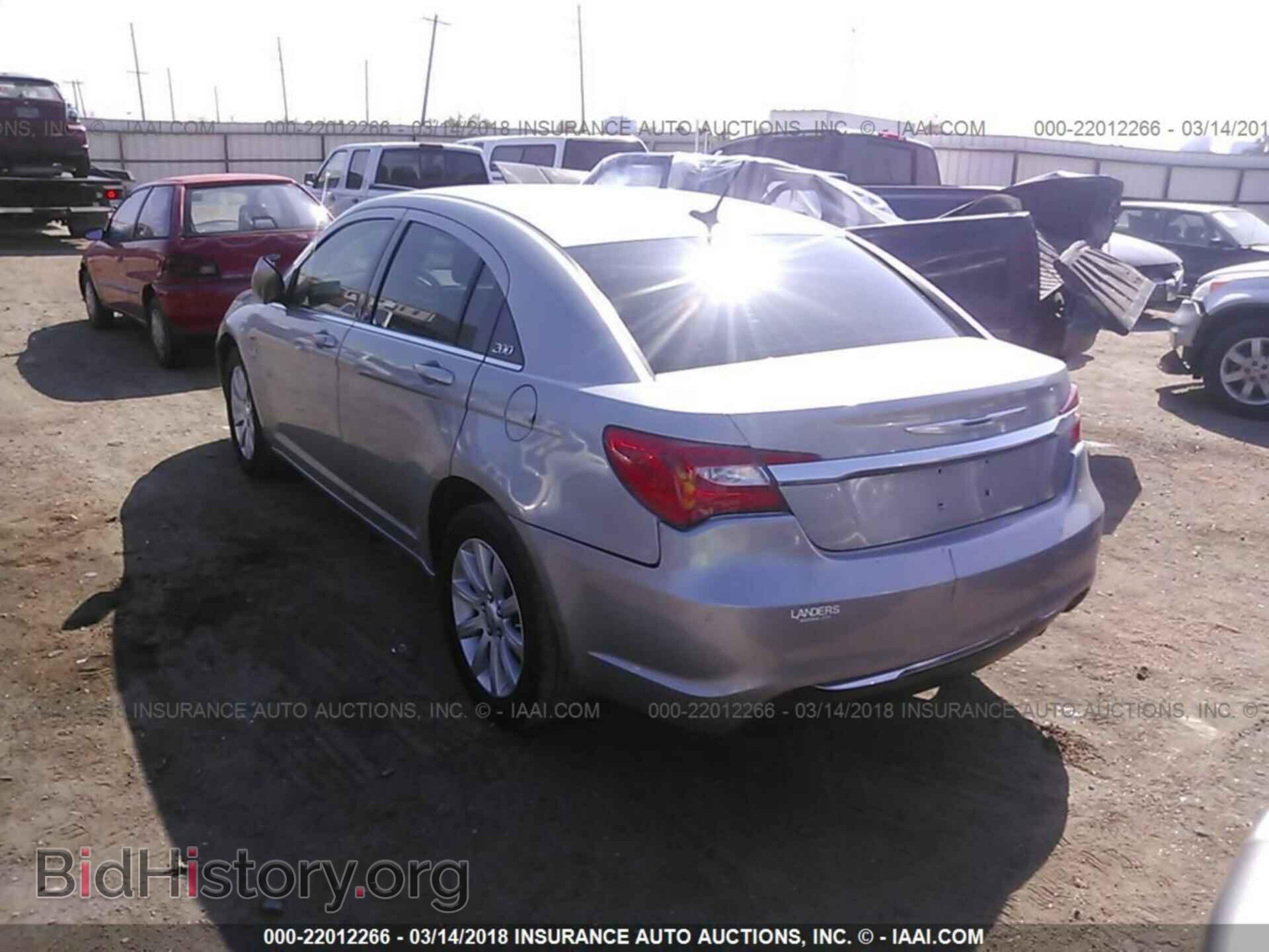 2013 Chrysler 200 - VIN: 1C3CCBBB4DN545226 - Photo 3