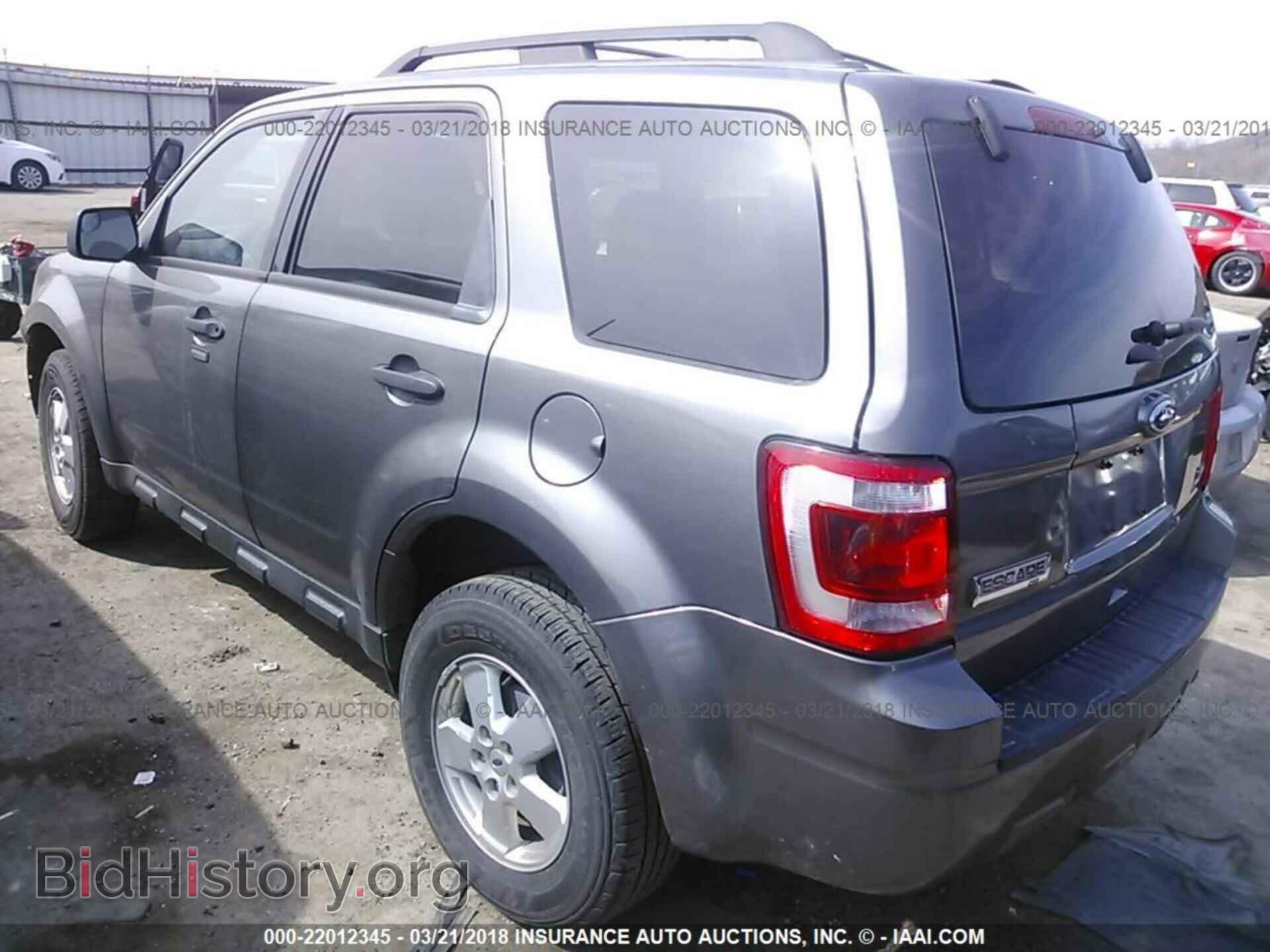 2012 Ford Escape - VIN: 1FMCU0DGXCKB03388 - Фото 3