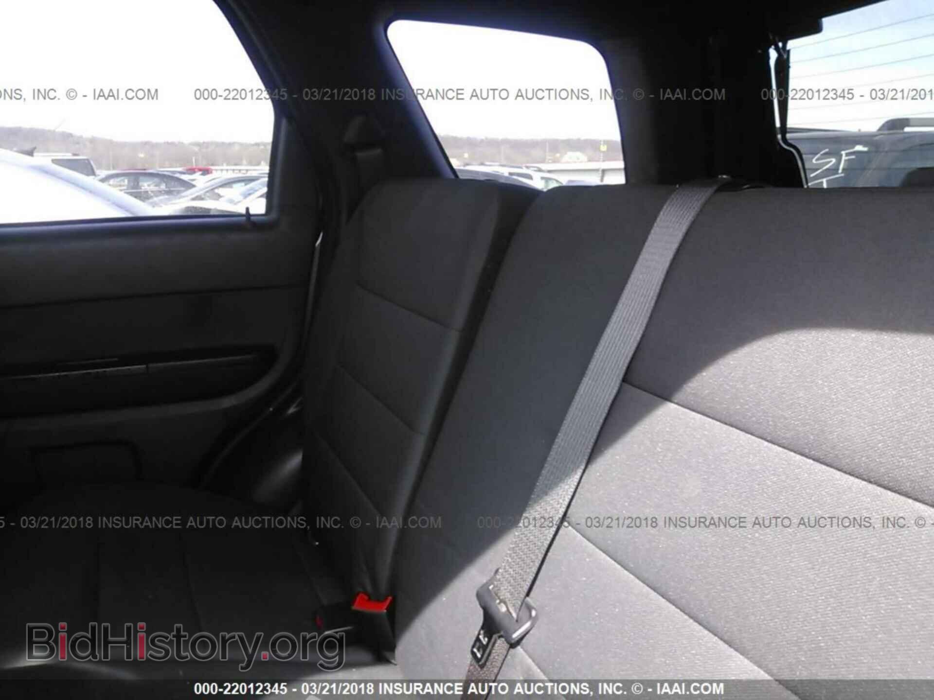 2012 Ford Escape - VIN: 1FMCU0DGXCKB03388 - Фото 8