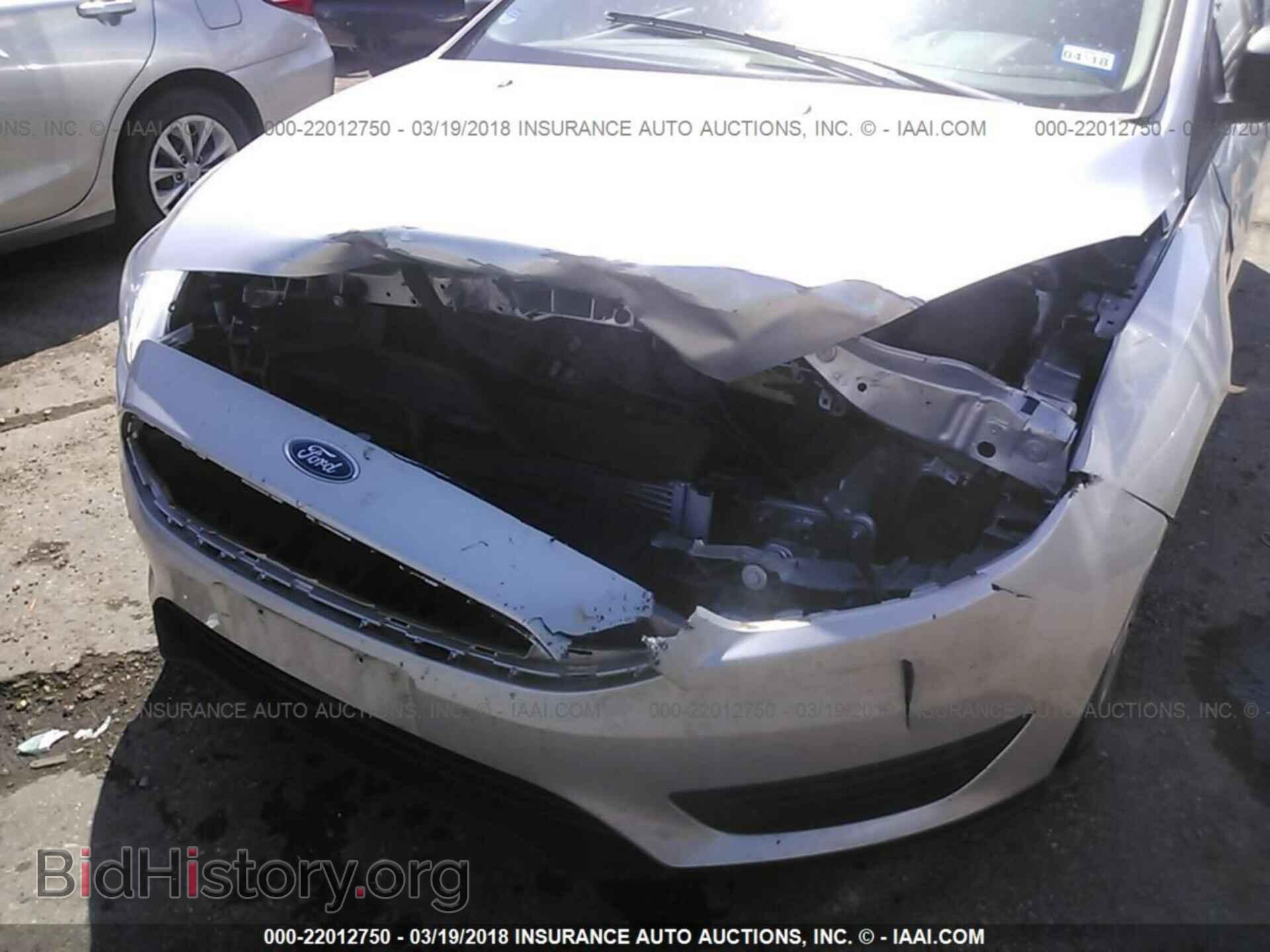 2016 Ford Focus - VIN: 1FADP3E24GL220913 - Photo 6