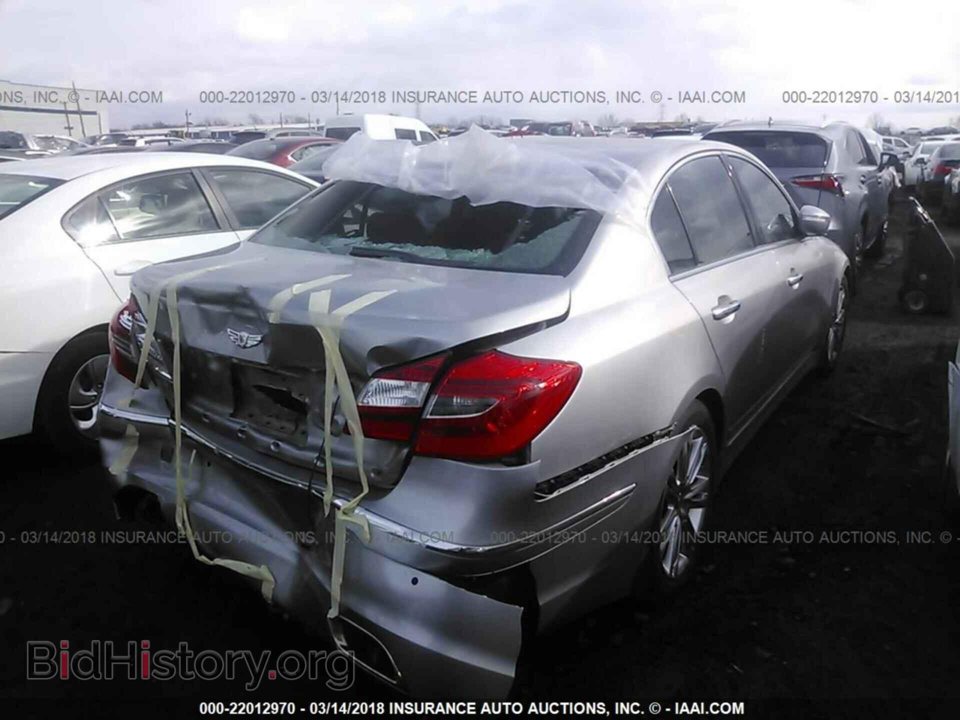 2013 Hyundai Genesis - VIN: KMHGC4DD5DU233134 - Фото 4