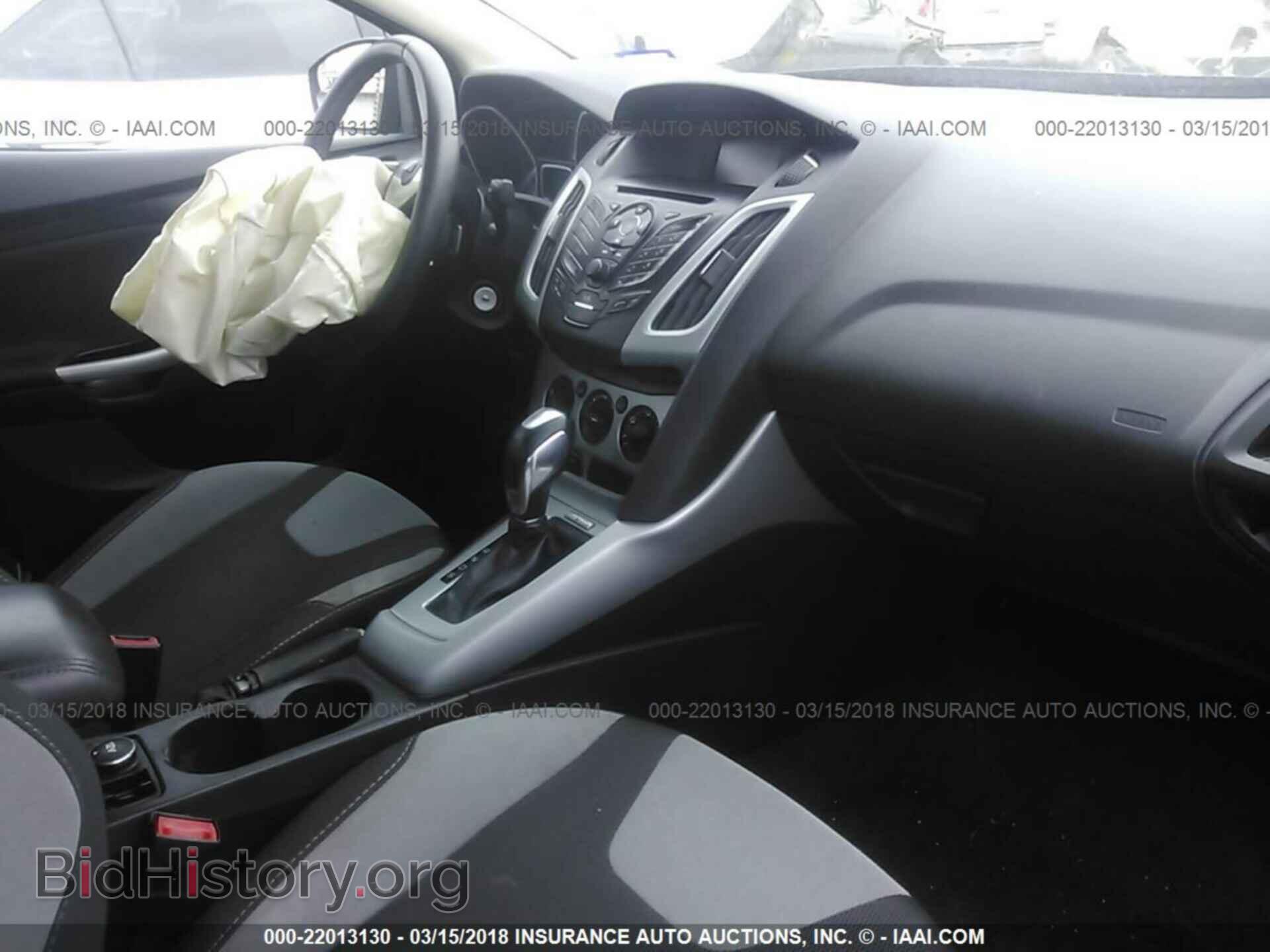 2012 Ford Focus - VIN: 1FAHP3F23CL320429 - Photo 5