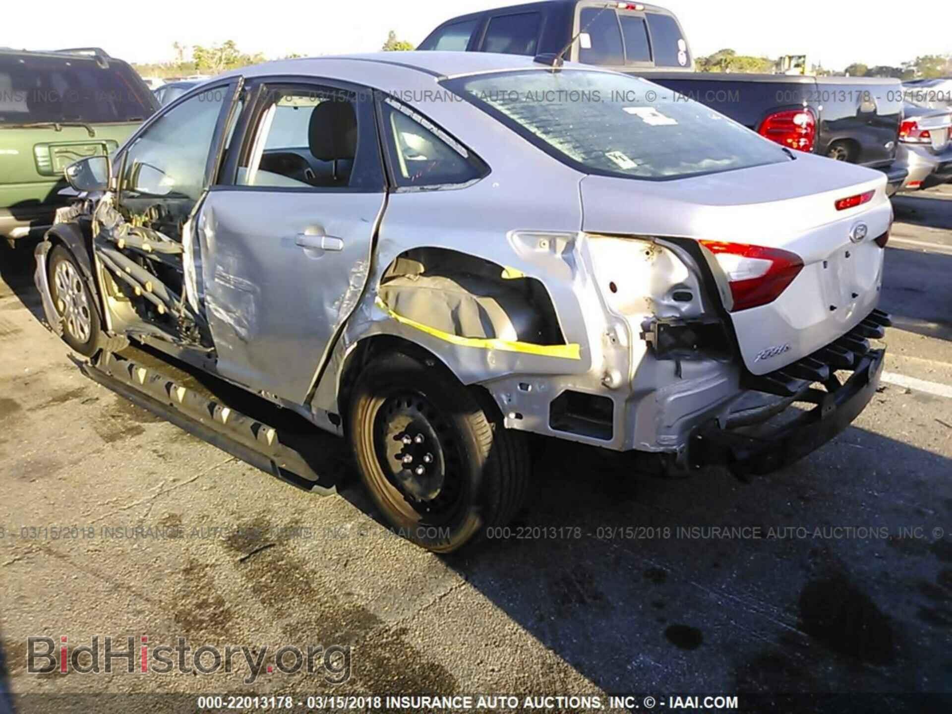 2012 Ford Focus - VIN: 1FAHP3F26CL454920 - Photo 3