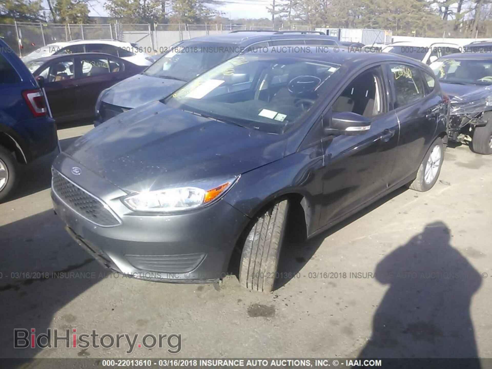 2017 Ford Focus - VIN: 1FADP3K21HL281156 - Photo 2
