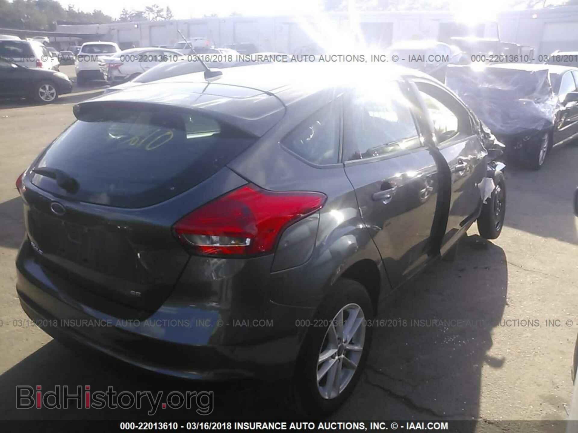 2017 Ford Focus - VIN: 1FADP3K21HL281156 - Photo 4