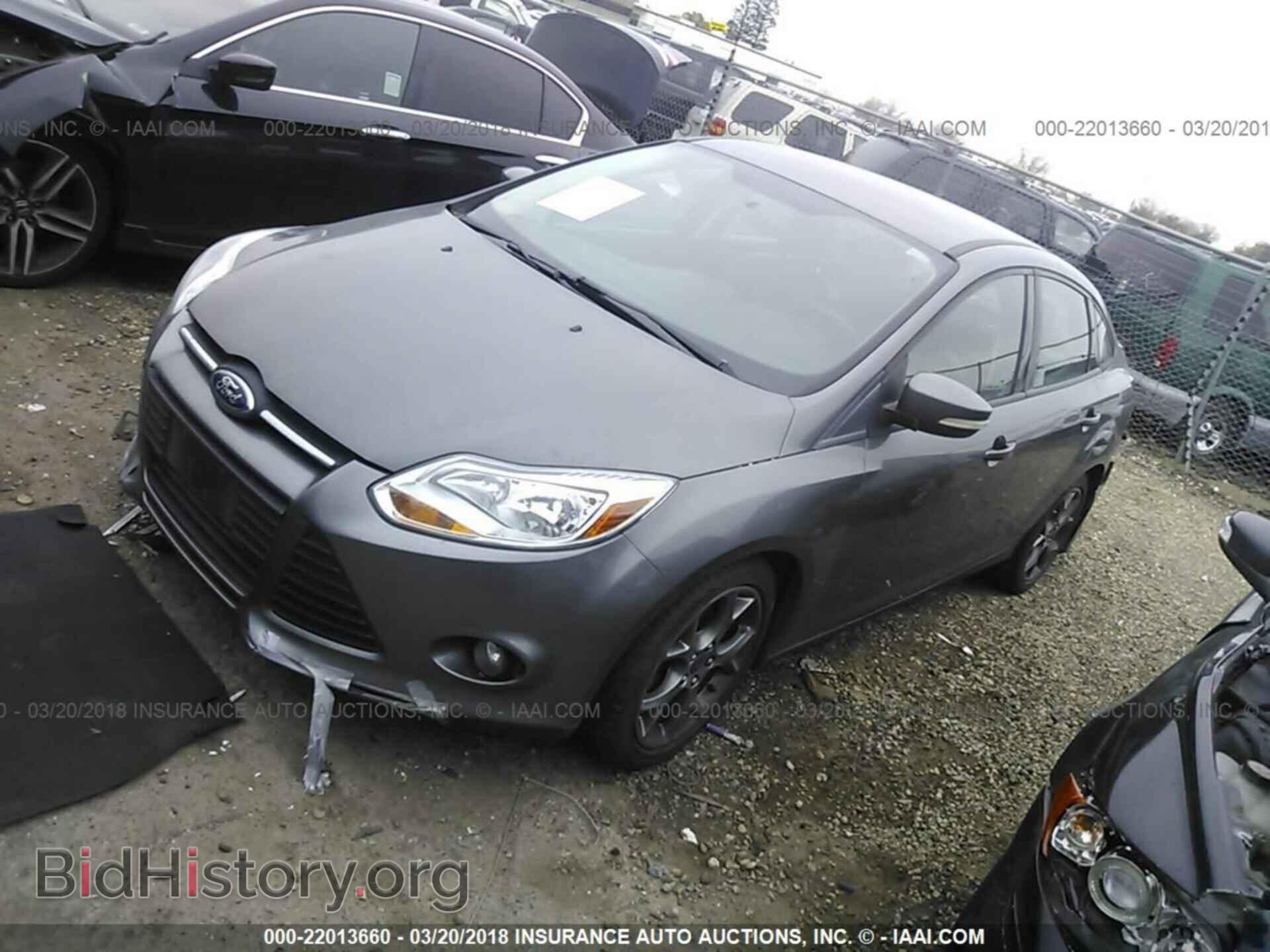 2013 Ford Focus - VIN: 1FADP3F22DL211704 - Фото 2