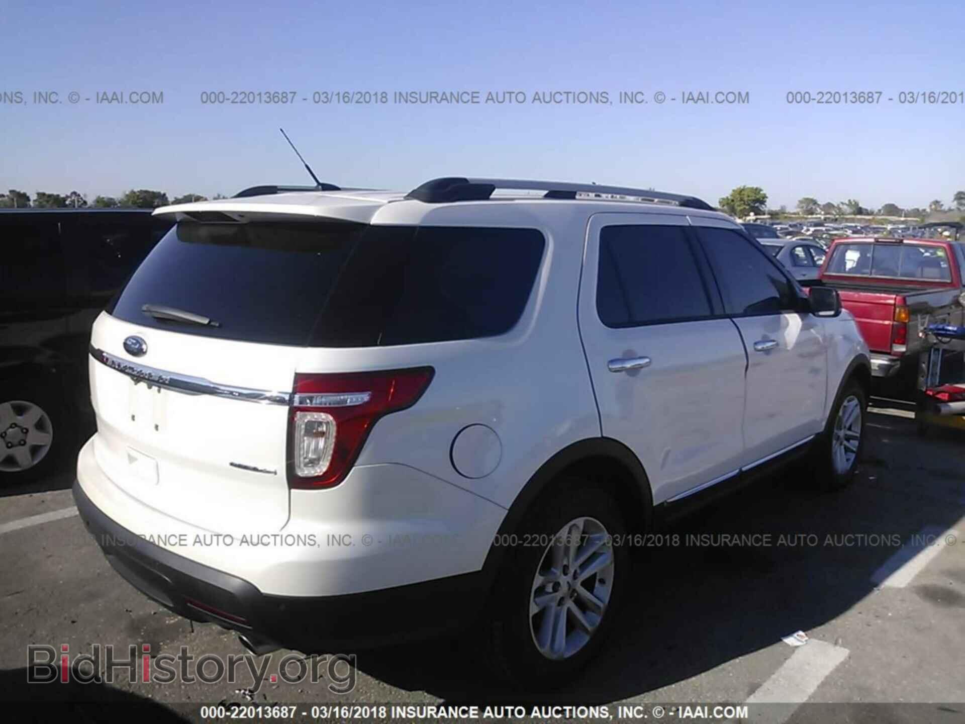 2013 Ford Explorer - VIN: 1FM5K7D89DGA40269 - Photo 4