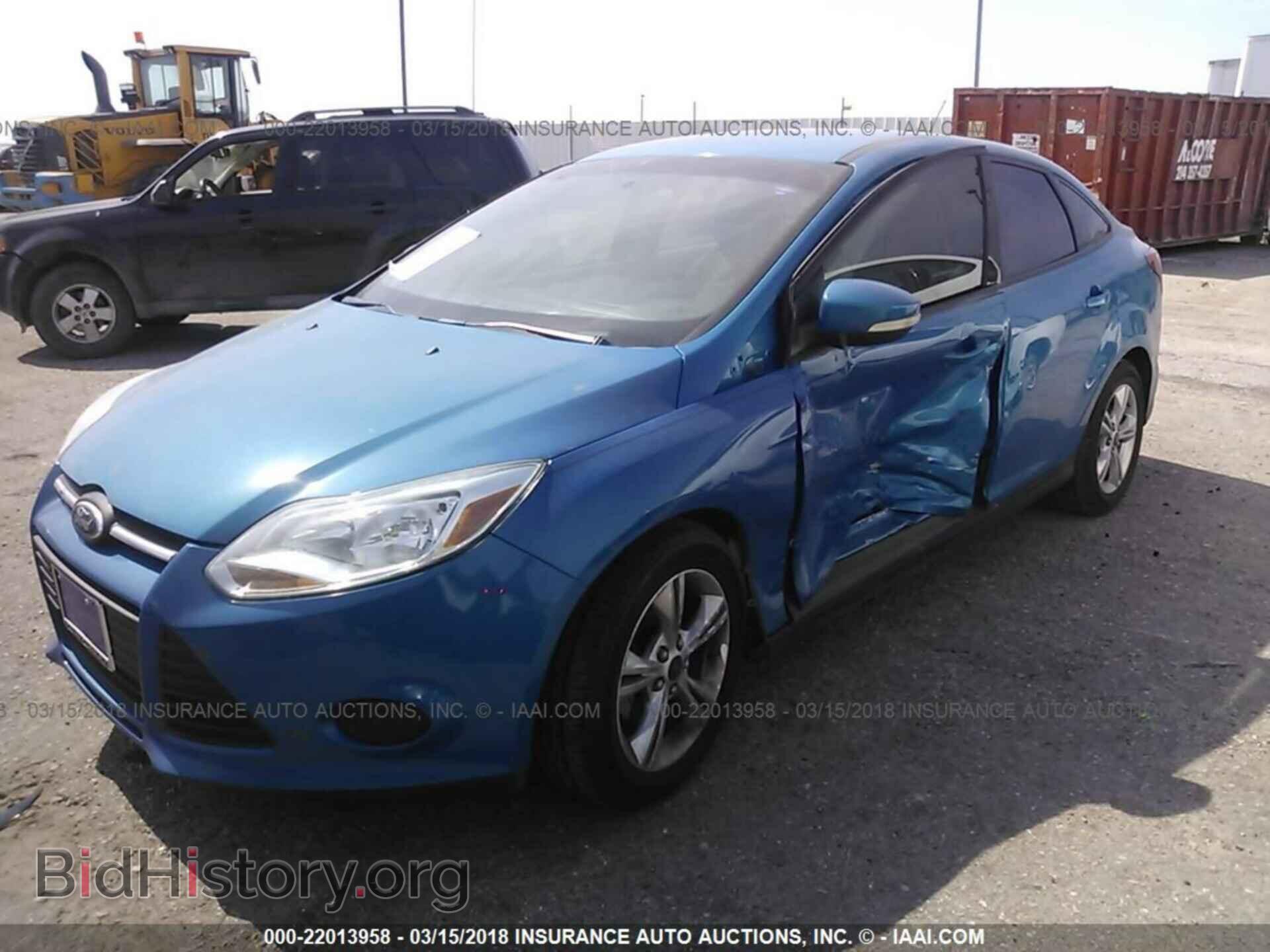 2013 Ford Focus - VIN: 1FADP3F20DL307203 - Photo 2