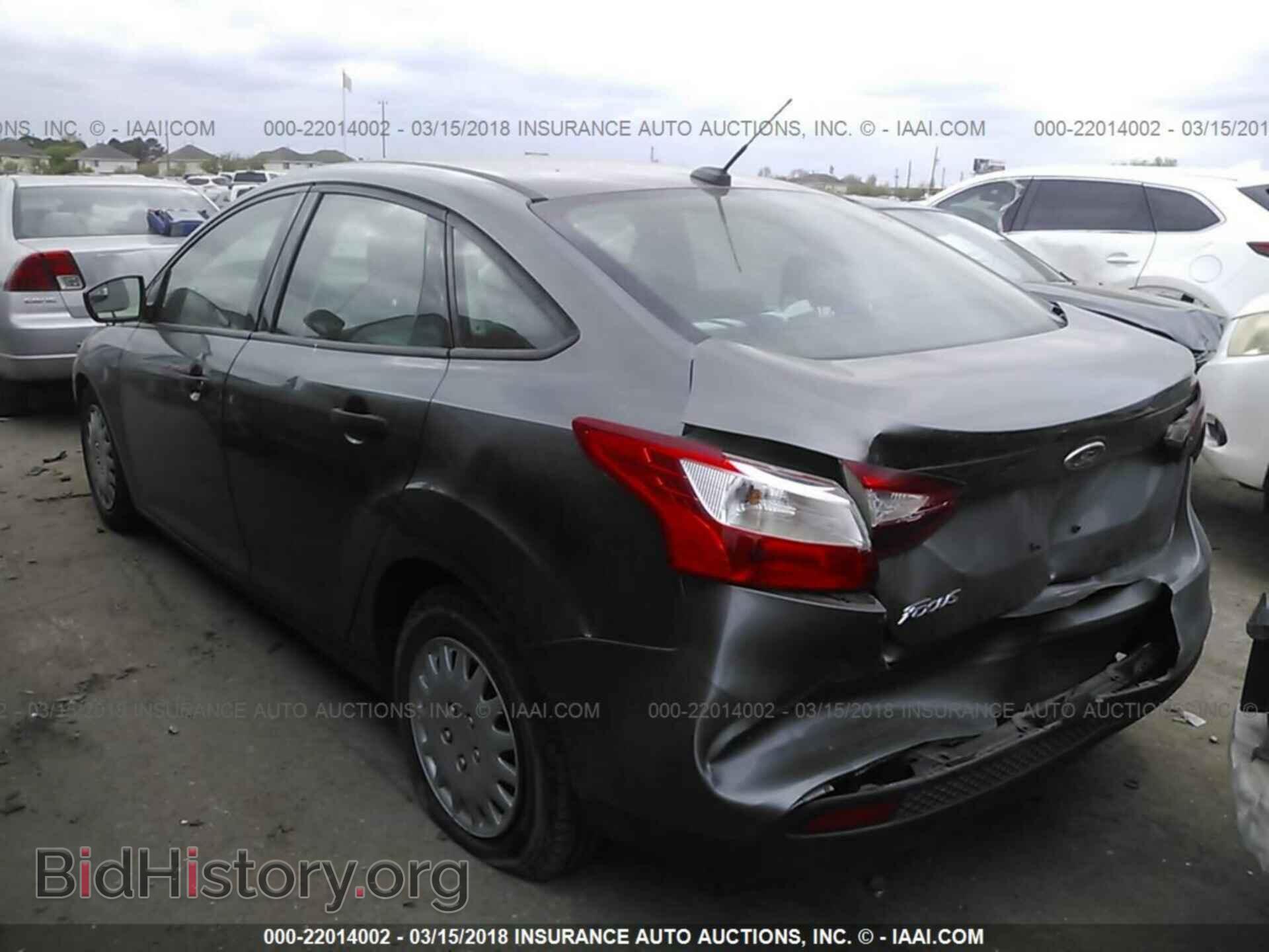 2012 Ford Focus - VIN: 1FAHP3E23CL167360 - Photo 3