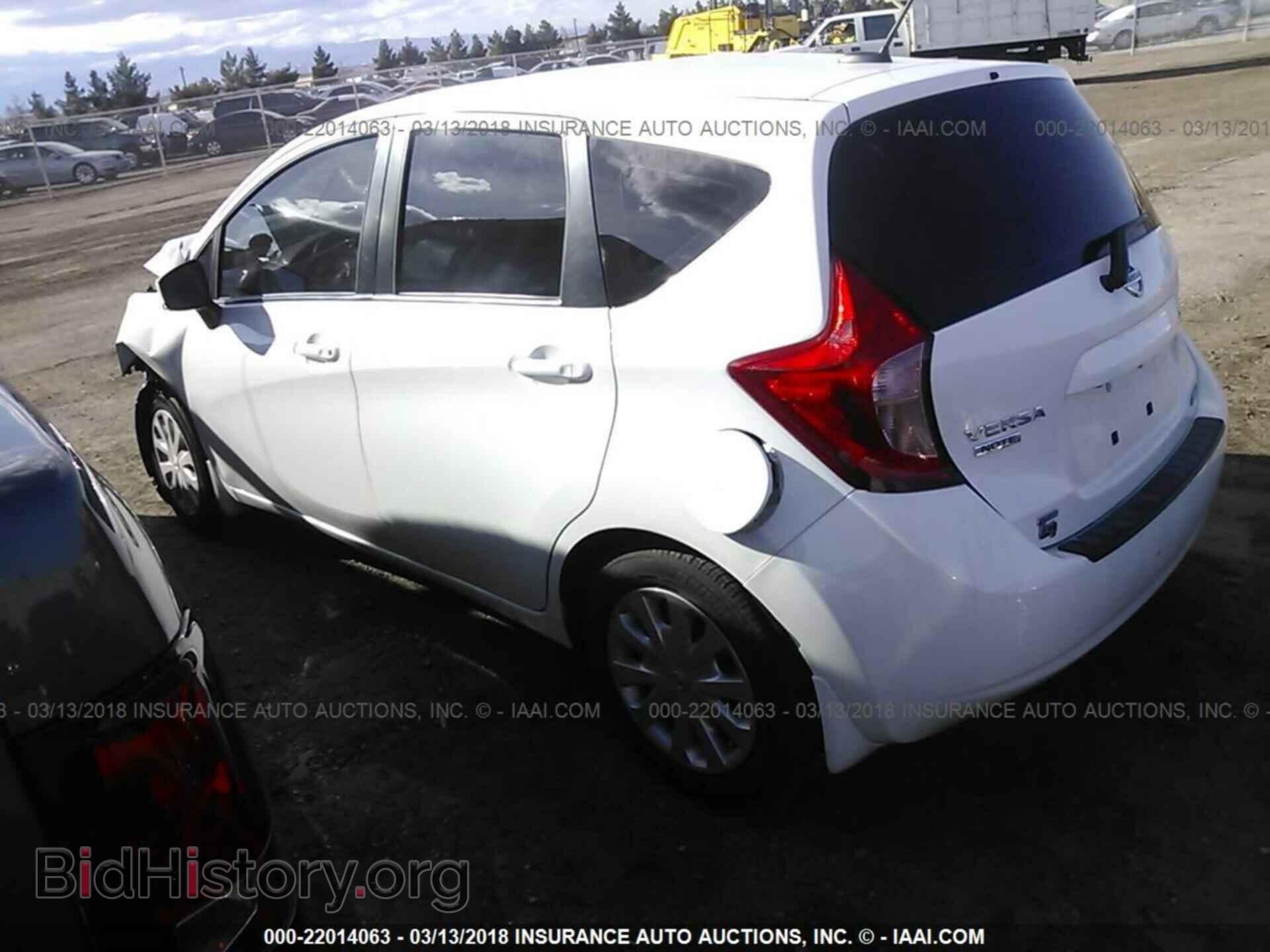 2015 Nissan Versa note - VIN: 3N1CE2CP9FL447959 - Photo 3