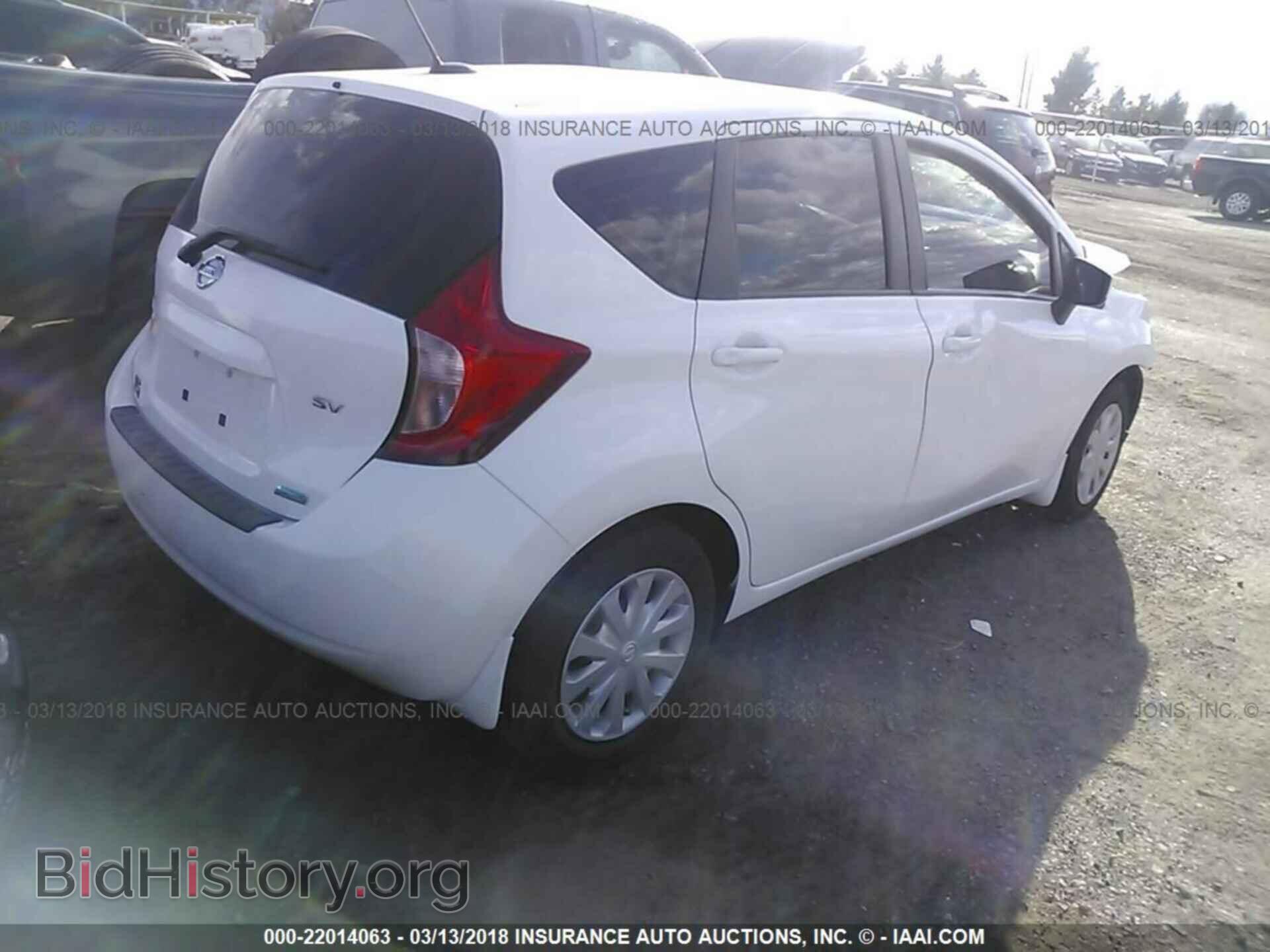 2015 Nissan Versa note - VIN: 3N1CE2CP9FL447959 - Photo 4