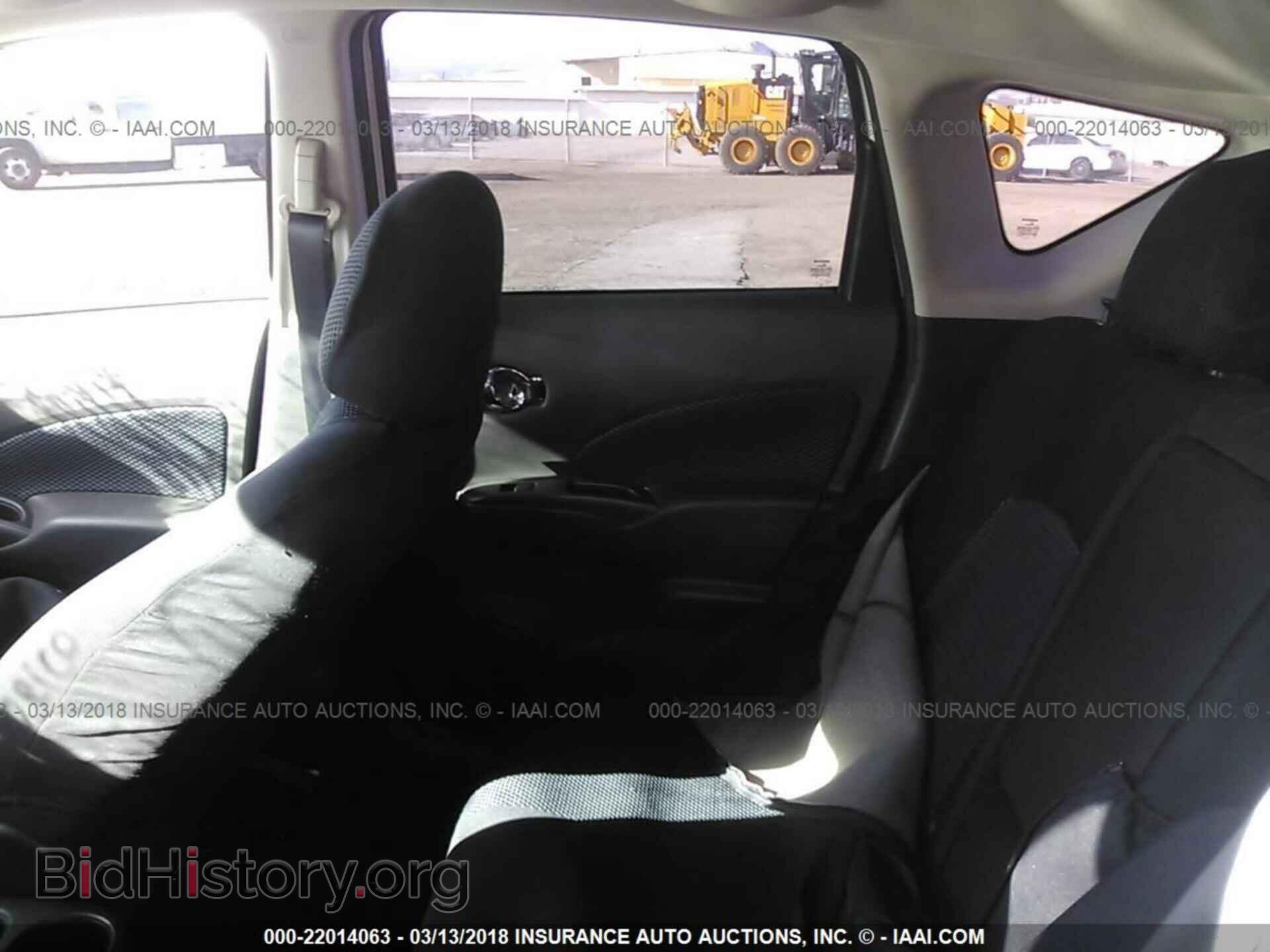 2015 Nissan Versa note - VIN: 3N1CE2CP9FL447959 - Photo 8