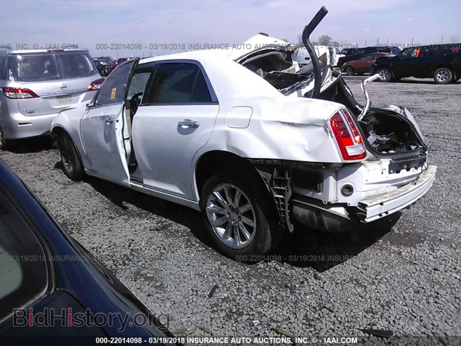 2013 Chrysler 300c - VIN: 2C3CCAET4DH585149 - Фото 3