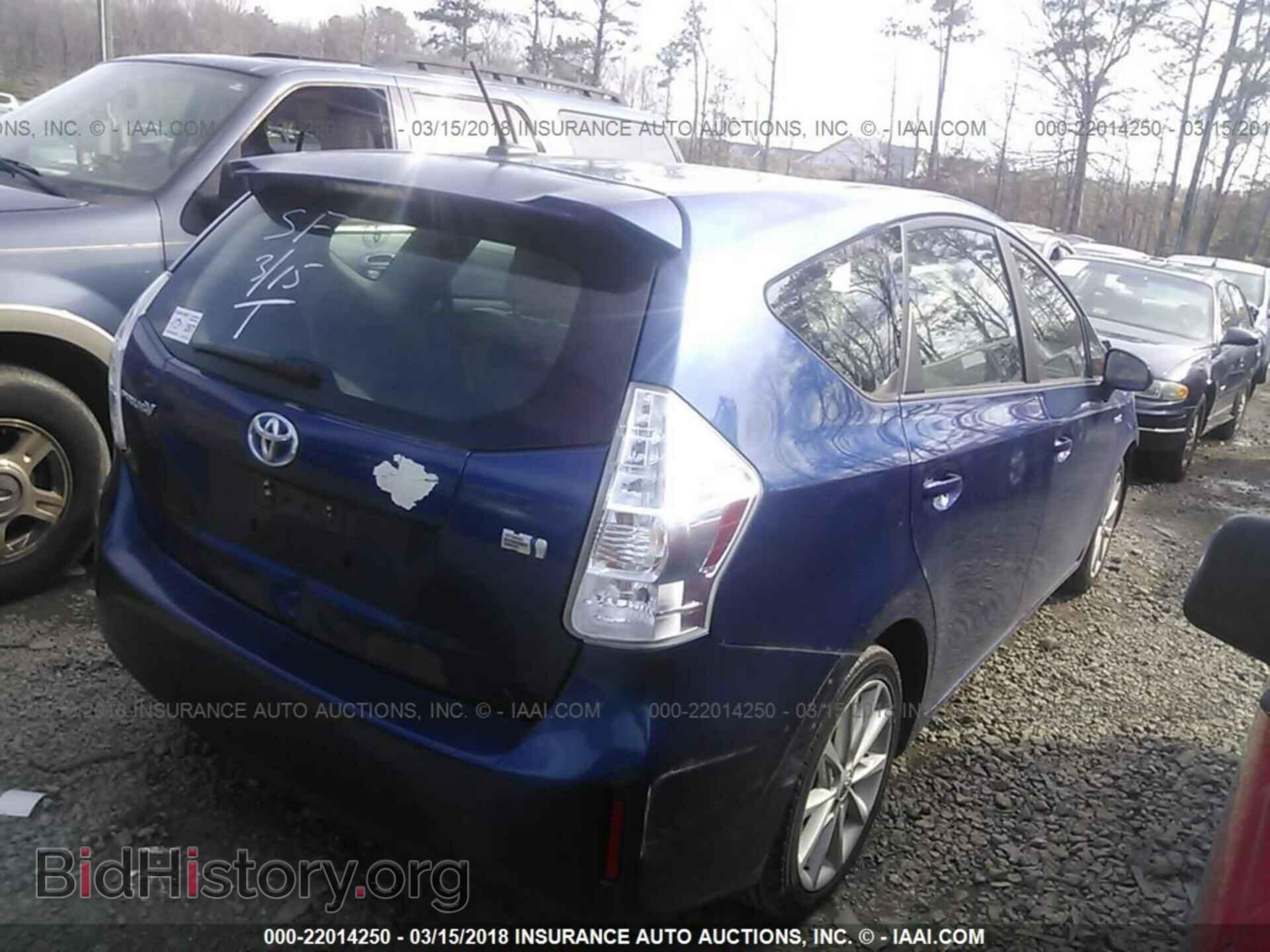 2012 Toyota Prius v - VIN: JTDZN3EU2C3056773 - Фото 4
