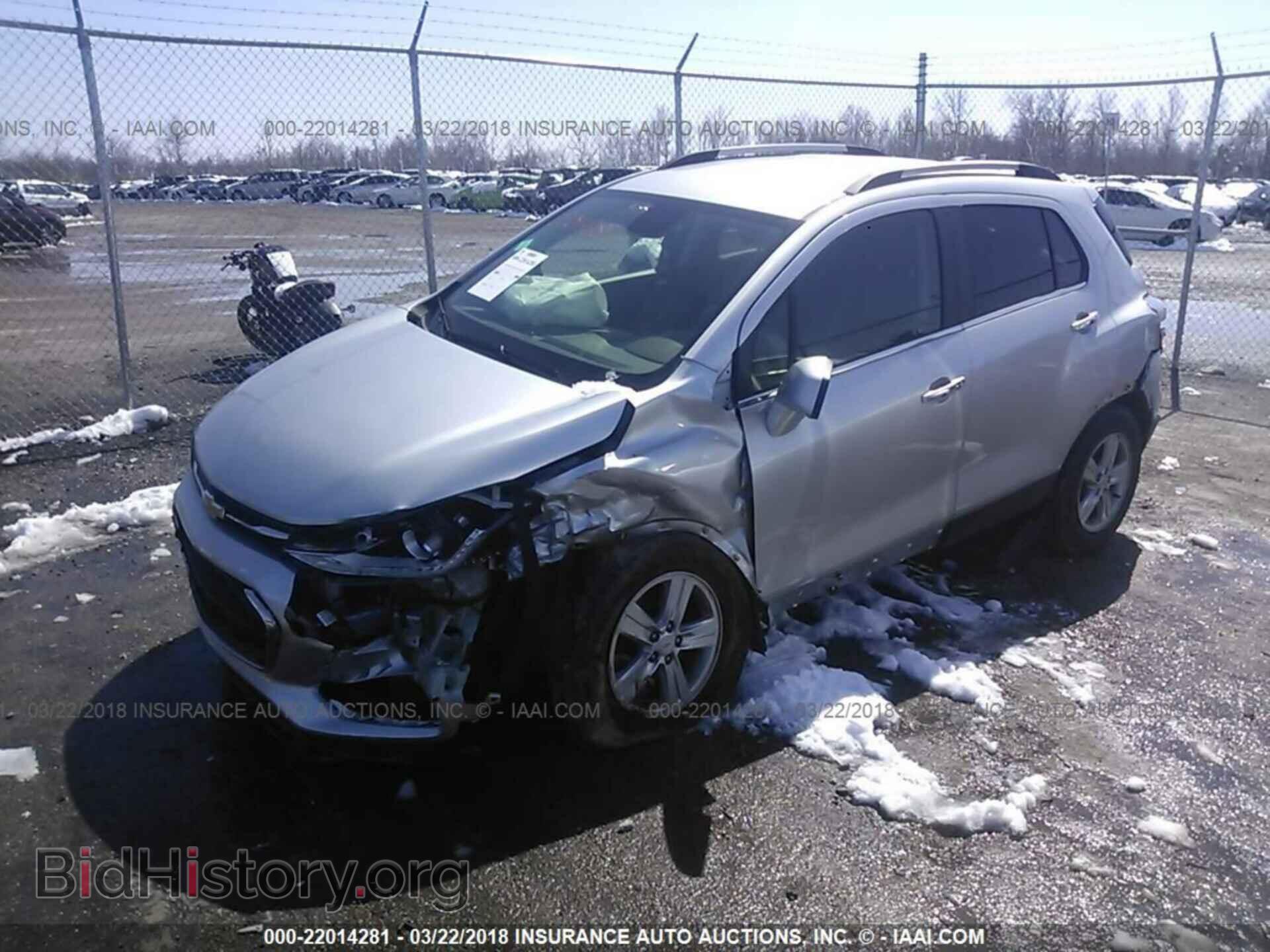 2017 Chevrolet Trax - VIN: KL7CJPSB2HB226507 - Фото 2