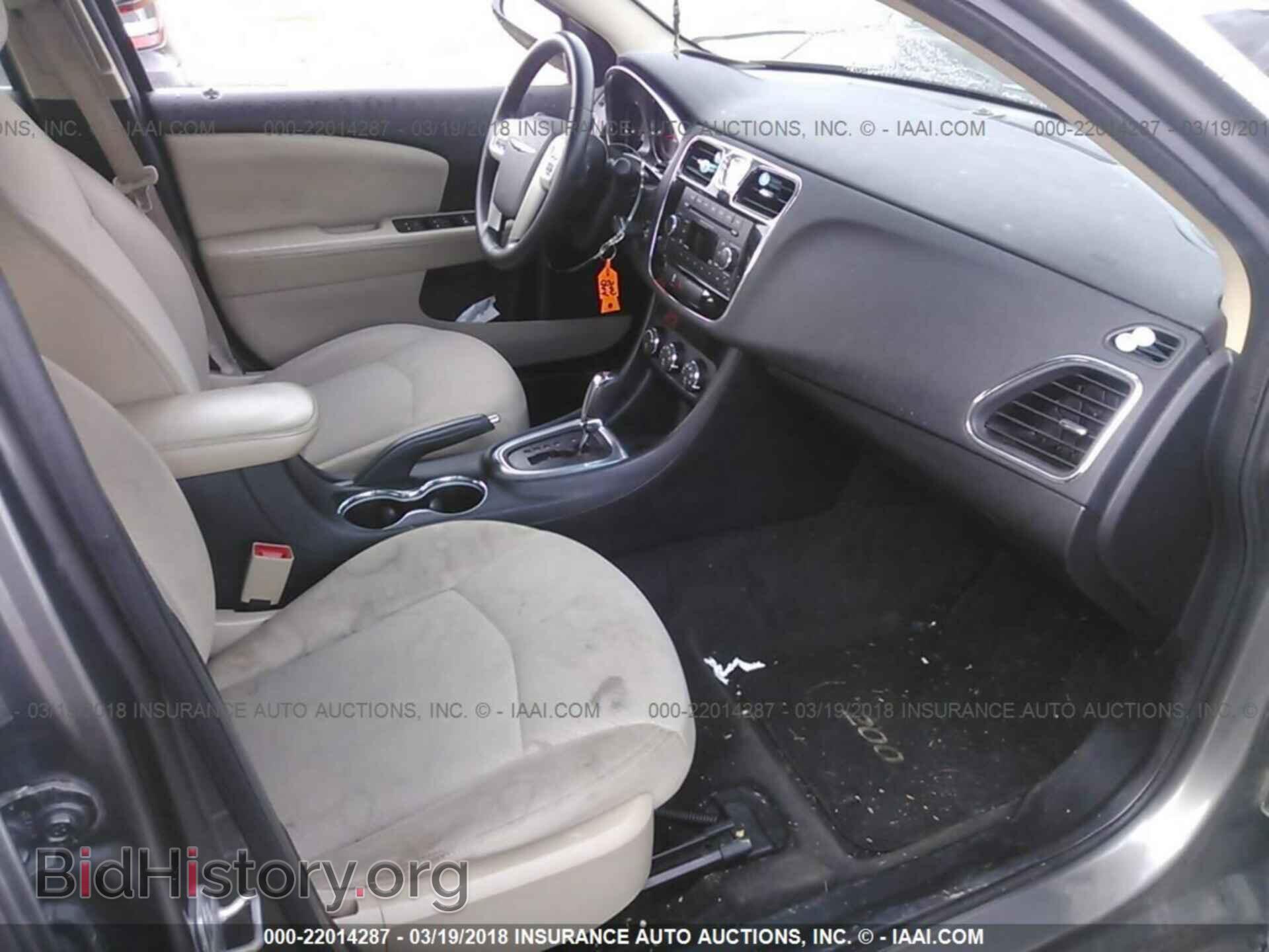 2012 Chrysler 200 - VIN: 1C3CCBBG6CN250252 - Photo 5