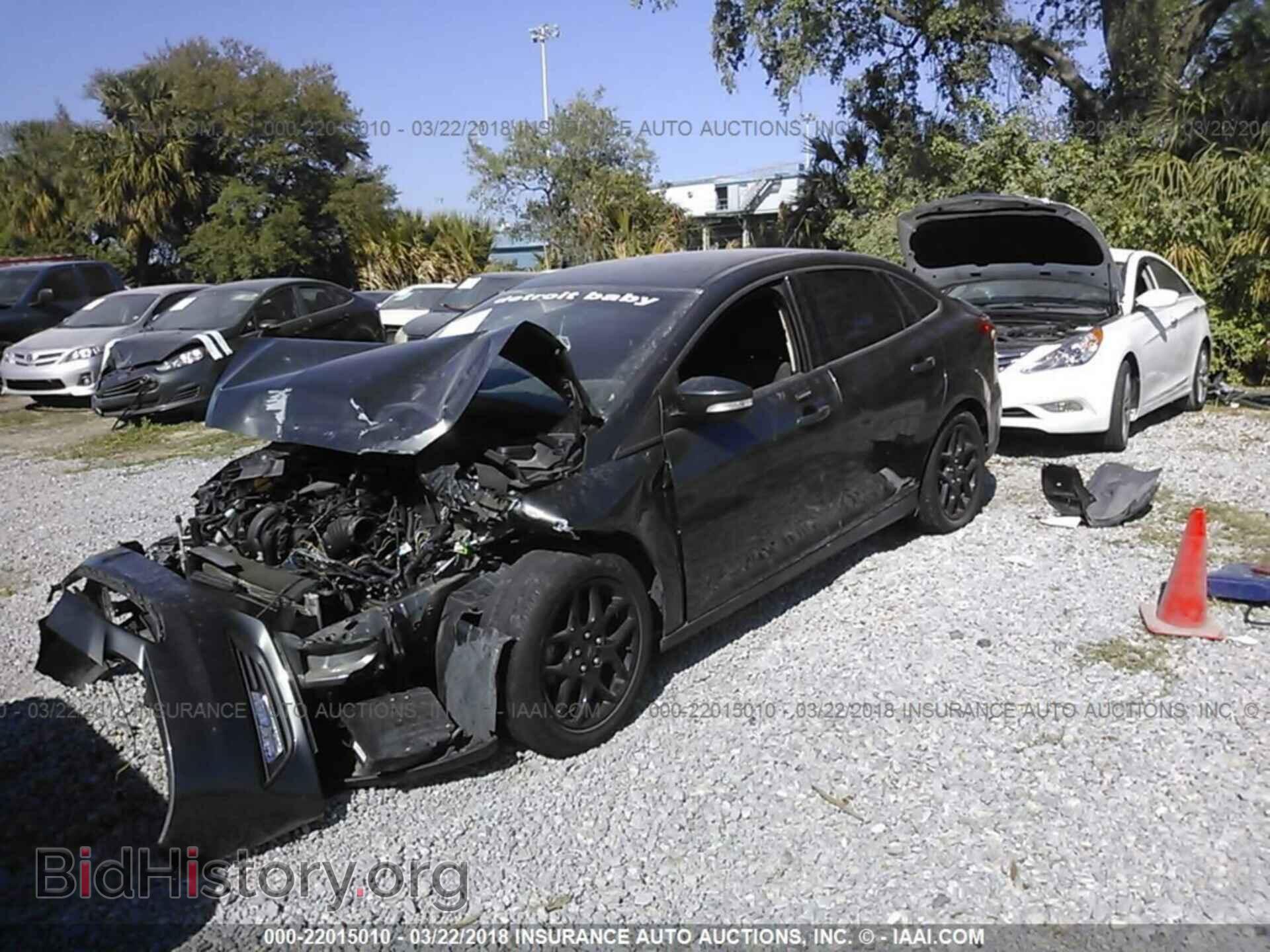 2016 Ford Focus - VIN: 1FADP3F22GL294071 - Фото 2