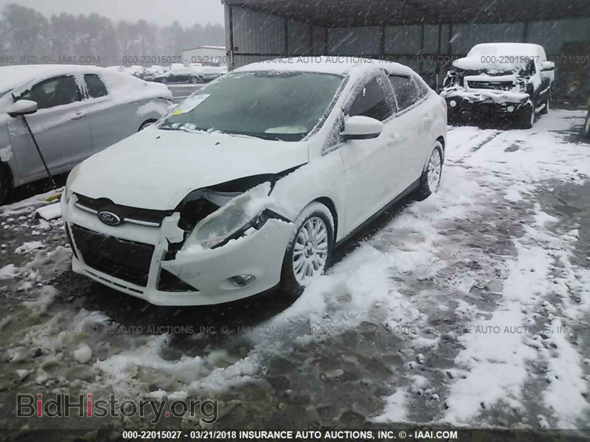 2012 Ford Focus - VIN: 1FAHP3F27CL115955 - Photo 2