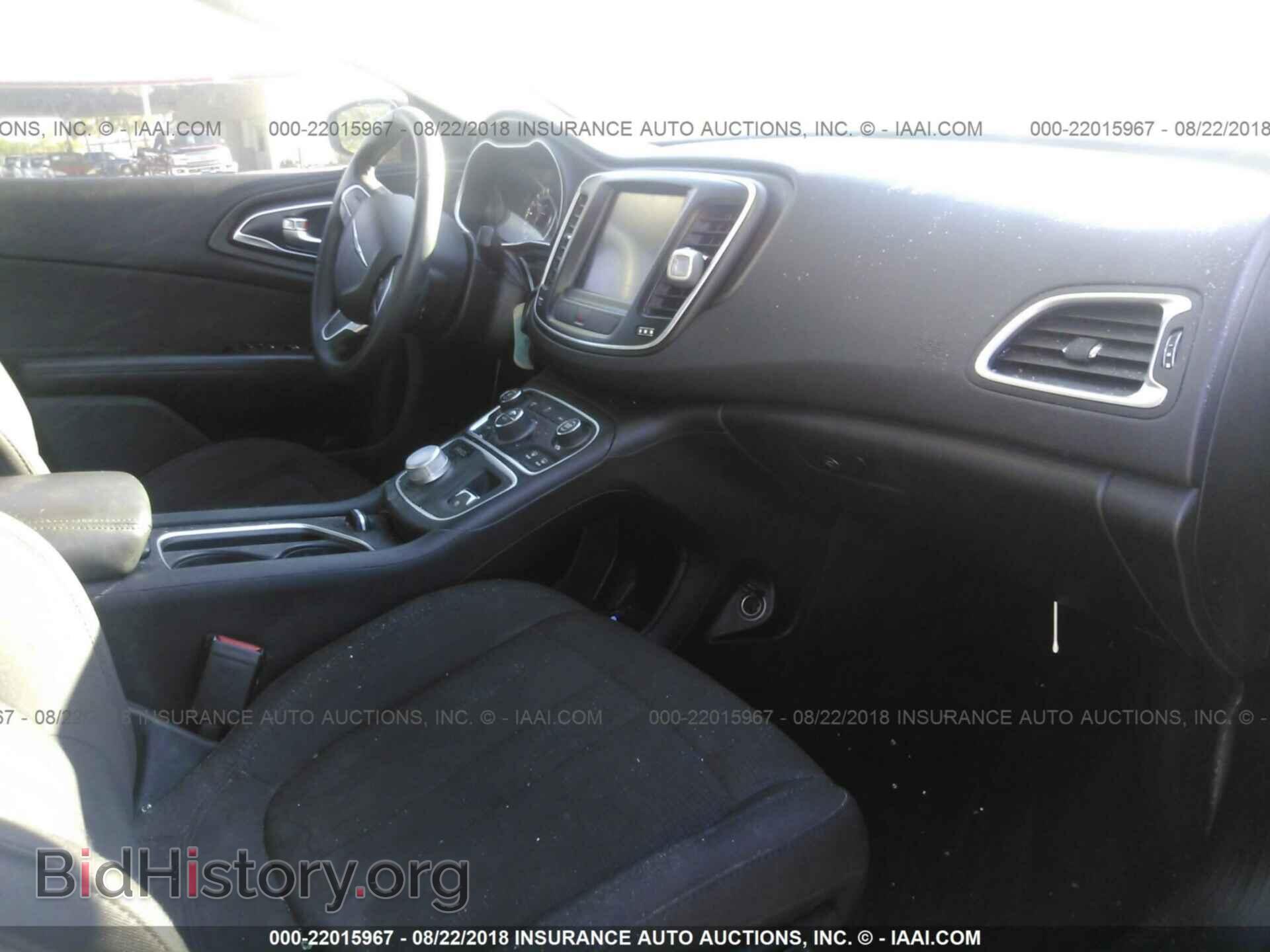 2016 Chrysler 200 - VIN: 1C3CCCAB1GN120249 - Photo 5