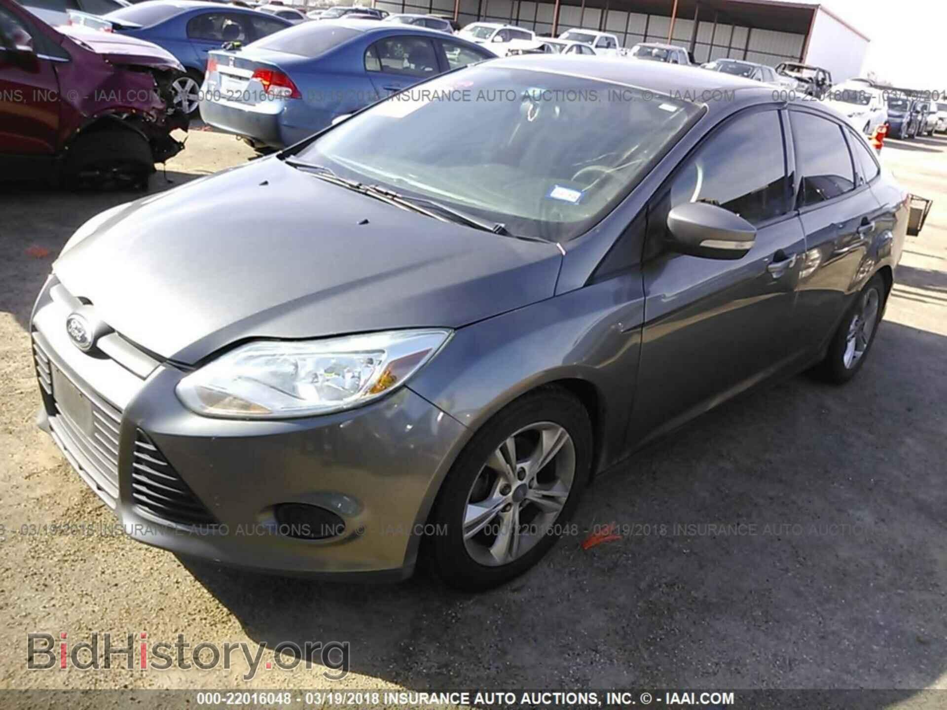 2014 Ford Focus - VIN: 1FADP3F27EL218262 - Фото 2