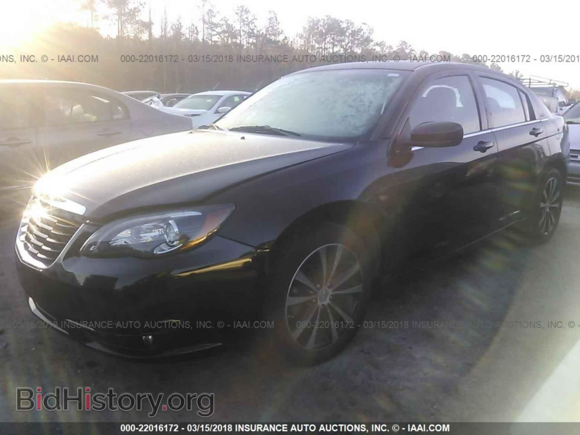 2012 Chrysler 200 - VIN: 1C3CCBBG1CN250076 - Photo 2