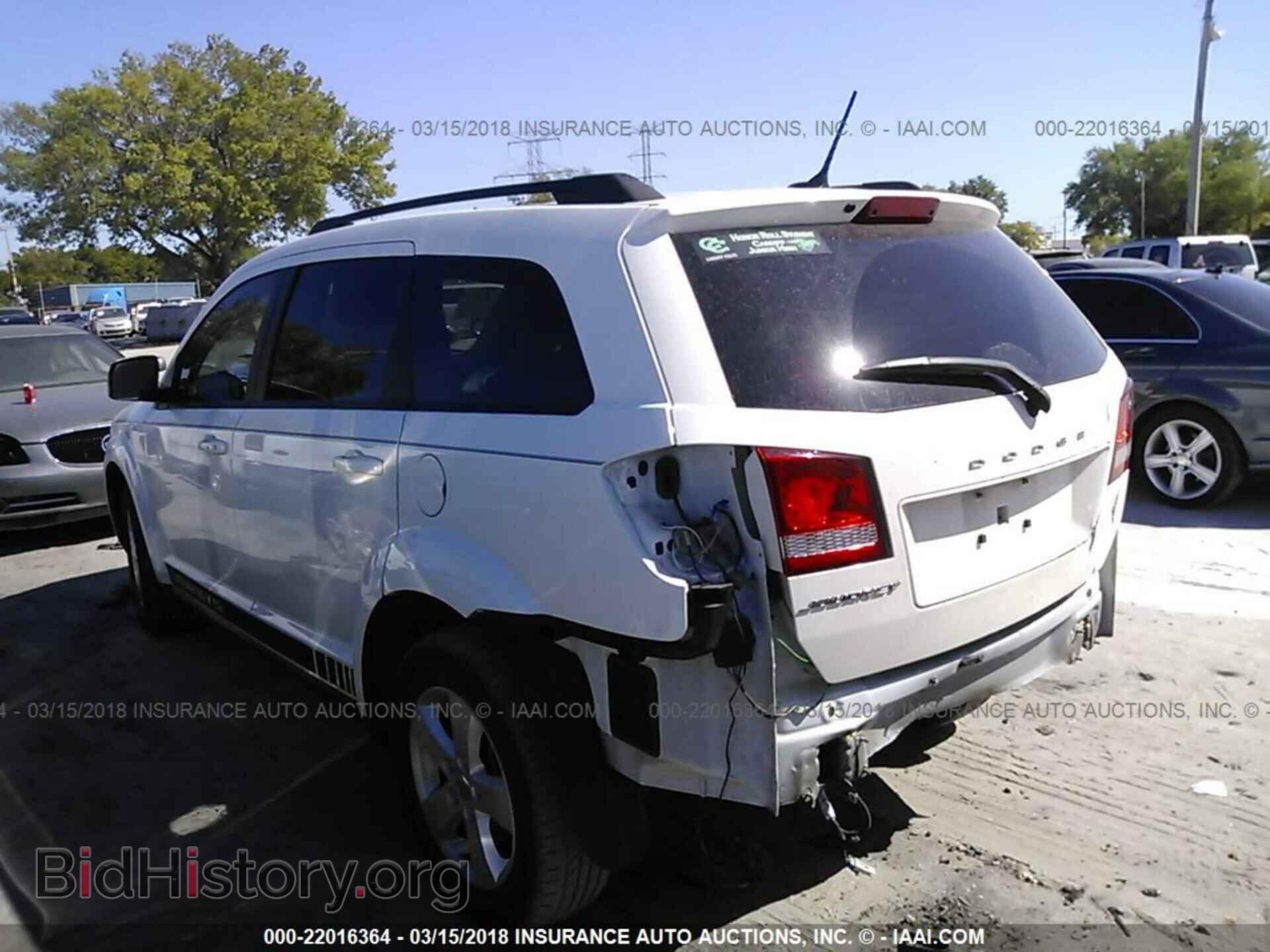 2015 Dodge Journey - VIN: 3C4PDCAB9FT529513 - Photo 3