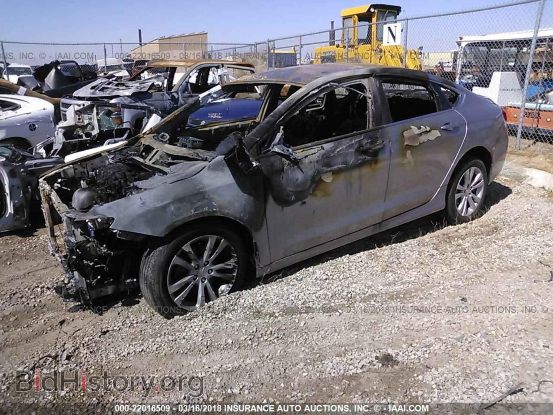 2015 CHRYSLER 200 - VIN: 1C3CCCABXFN680429 - Photo 2