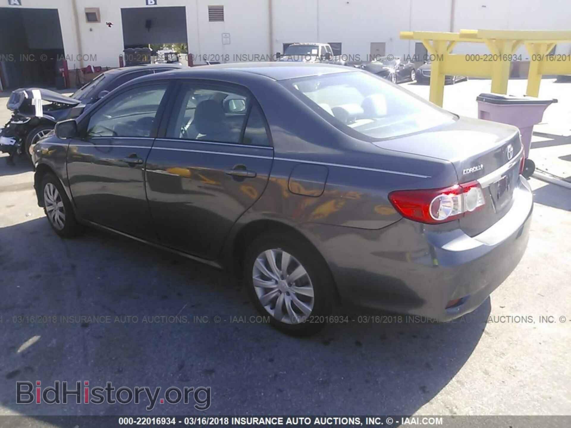 2013 Toyota Corolla - VIN: 2T1BU4EEXDC124359 - Photo 3