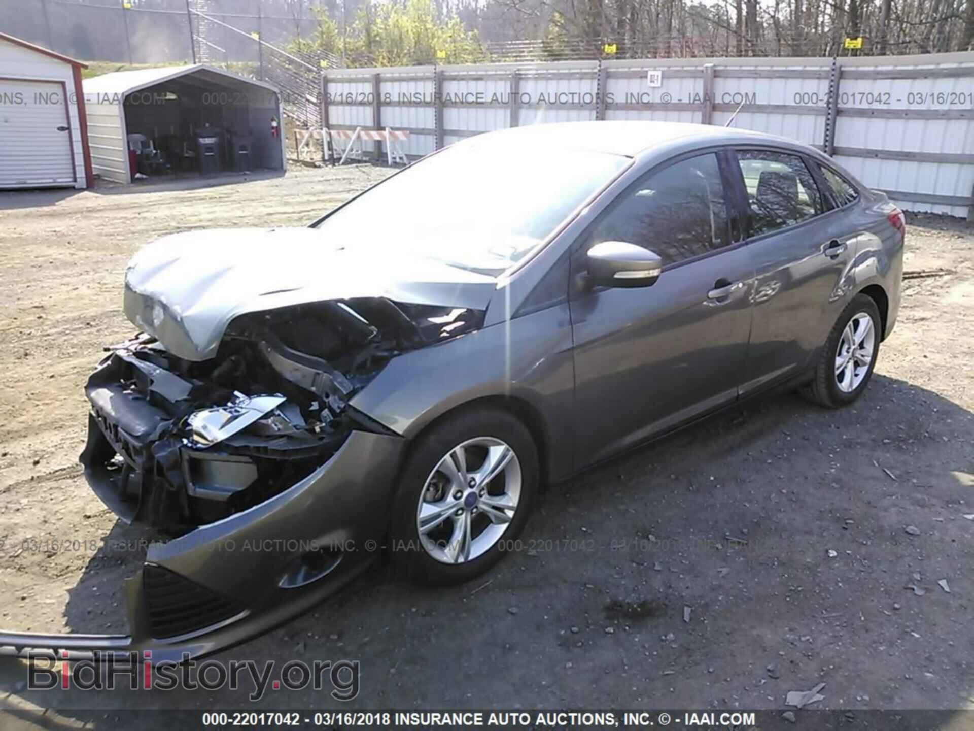 2013 Ford Focus - VIN: 1FADP3F22DL233914 - Фото 2