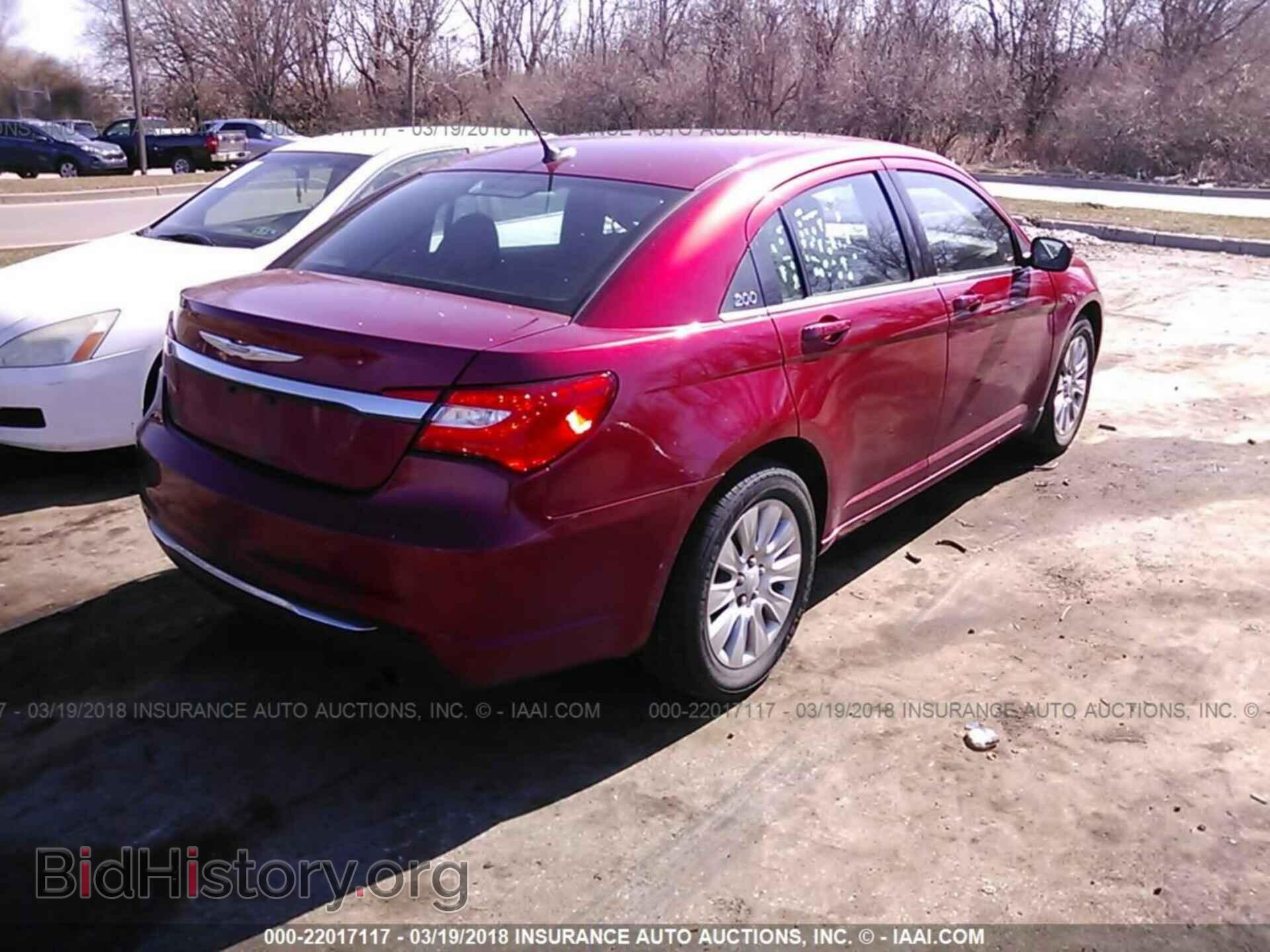 2014 Chrysler 200 - VIN: 1C3CCBABXEN211267 - Photo 4