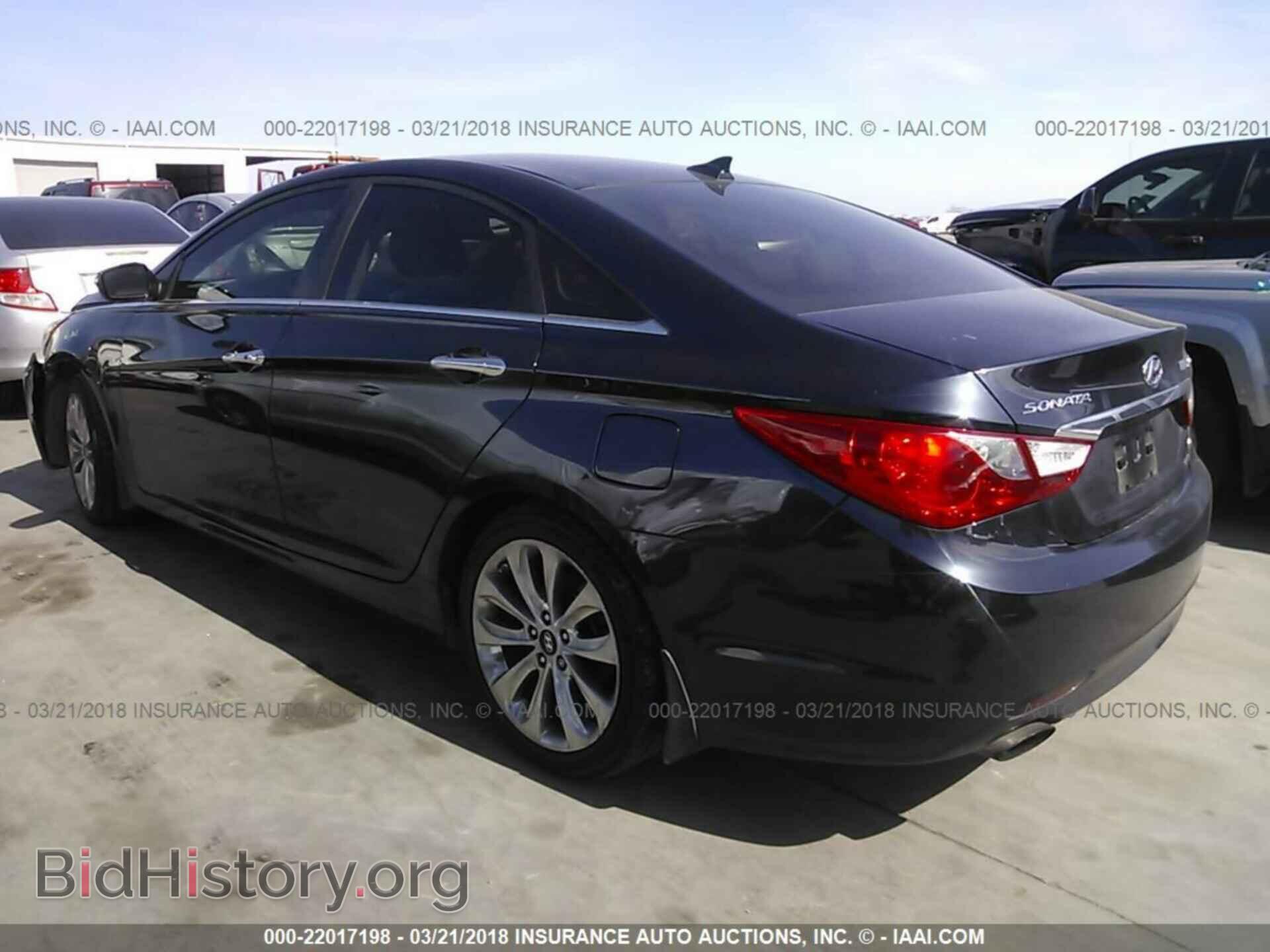 2012 Hyundai Sonata - VIN: 5NPEC4AB7CH436372 - Фото 3