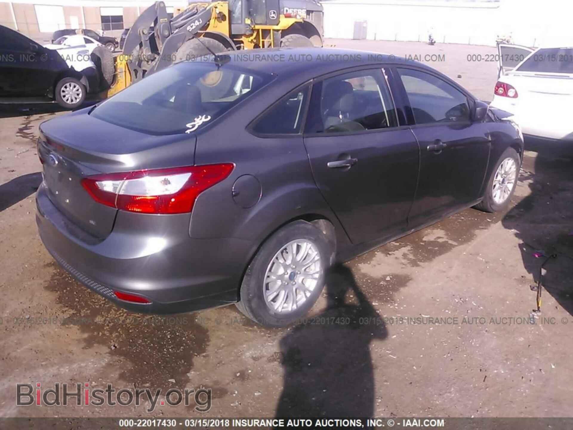 2012 Ford Focus - VIN: 1FAHP3F22CL280294 - Photo 4