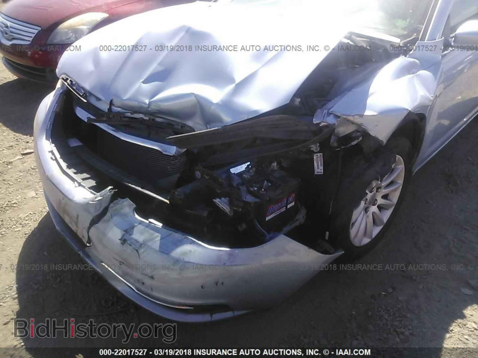 2013 Chrysler 200 - VIN: 1C3CCBABXDN647129 - Photo 6