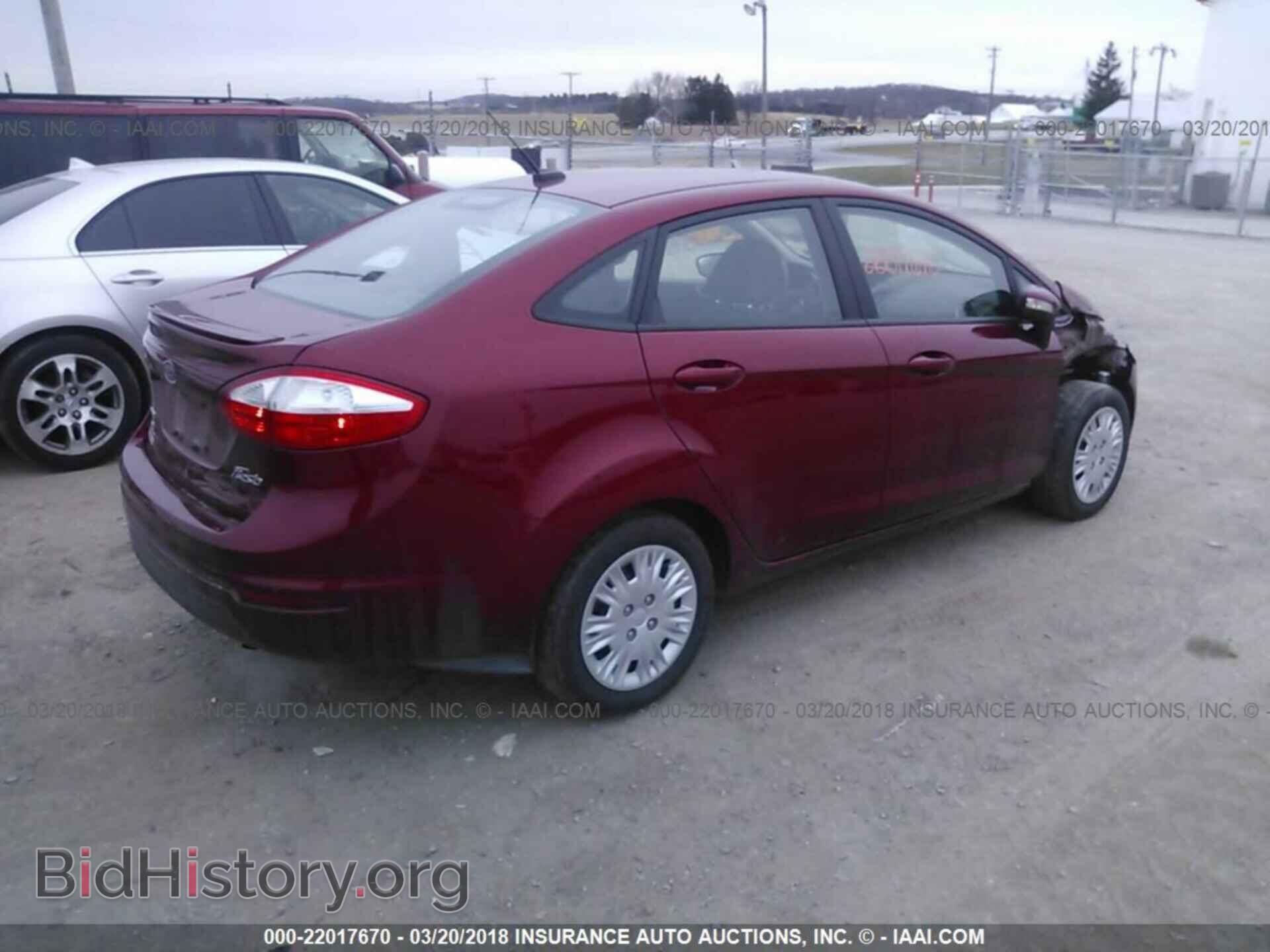 2014 Ford Fiesta - VIN: 3FADP4BE5EM243360 - Фото 4